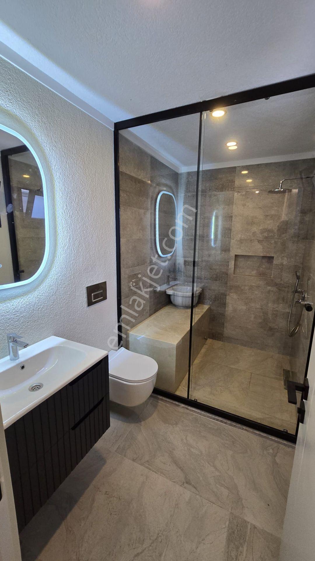 Stop'tan Sahil Kordona Yakın Kiralık Havuzlu Lüx Villa - Görsel 23