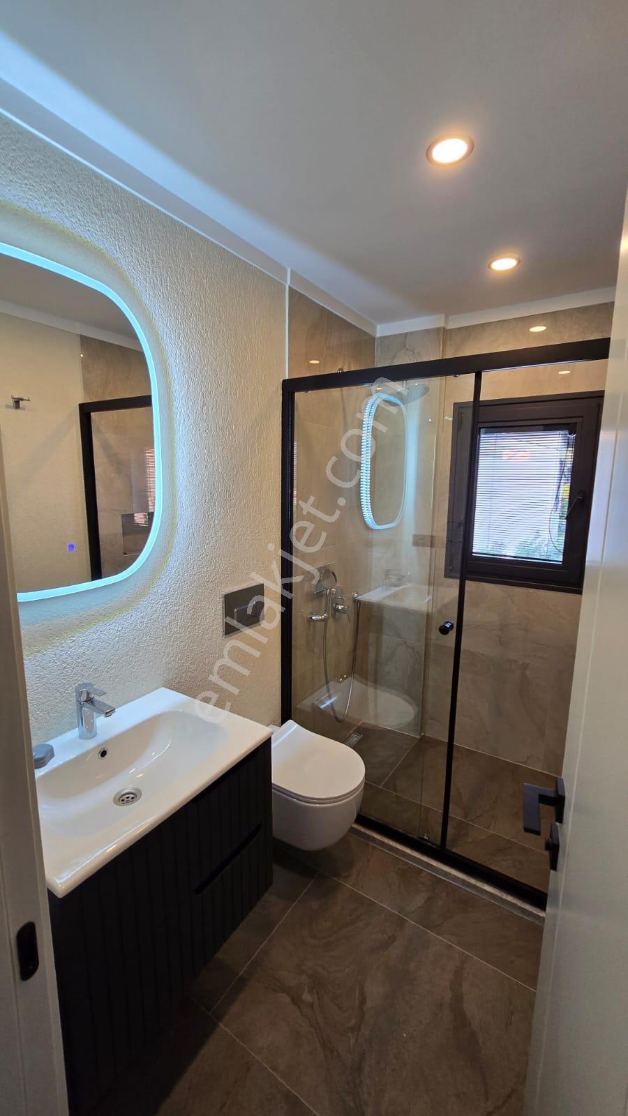 Stop'tan Sahil Kordona Yakın Kiralık Havuzlu Lüx Villa - Görsel 22