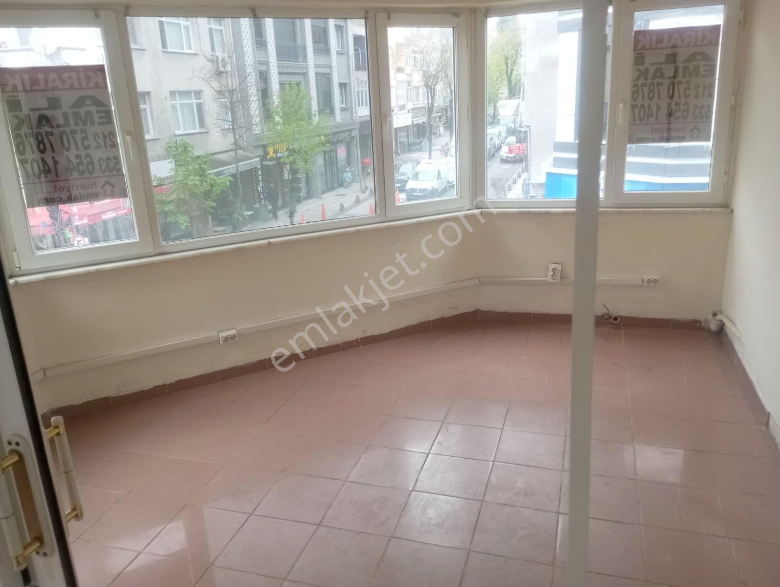 Osmaniye Merkezinde Tabela Değeri Yüksek Kiralık Ofis - Görsel 8
