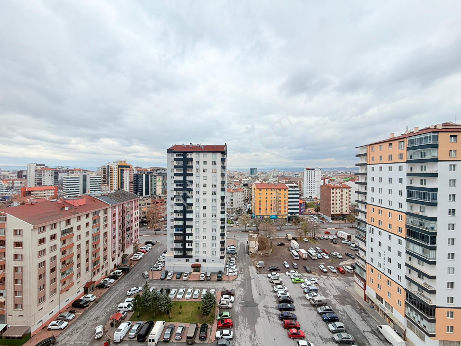 Kayserinin Merkezinde Güllük Mahallesinde Satılık 3+1 Daire - Görsel 11