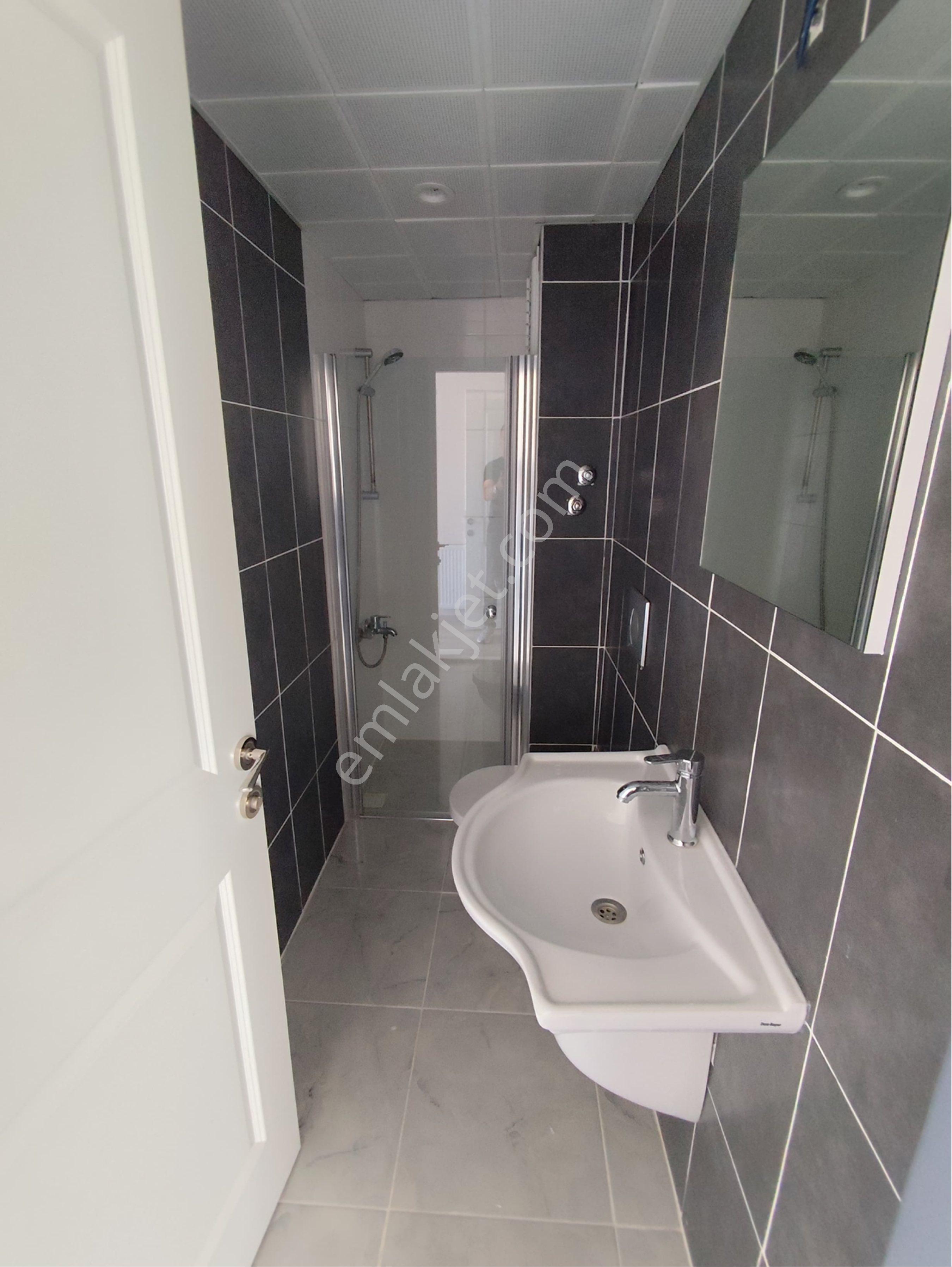 Aydınlar Mahallesinde 7/24 Güvenlikli Site İçerisinde 3+1 Geniş Kiralık Daire! - Görsel 16