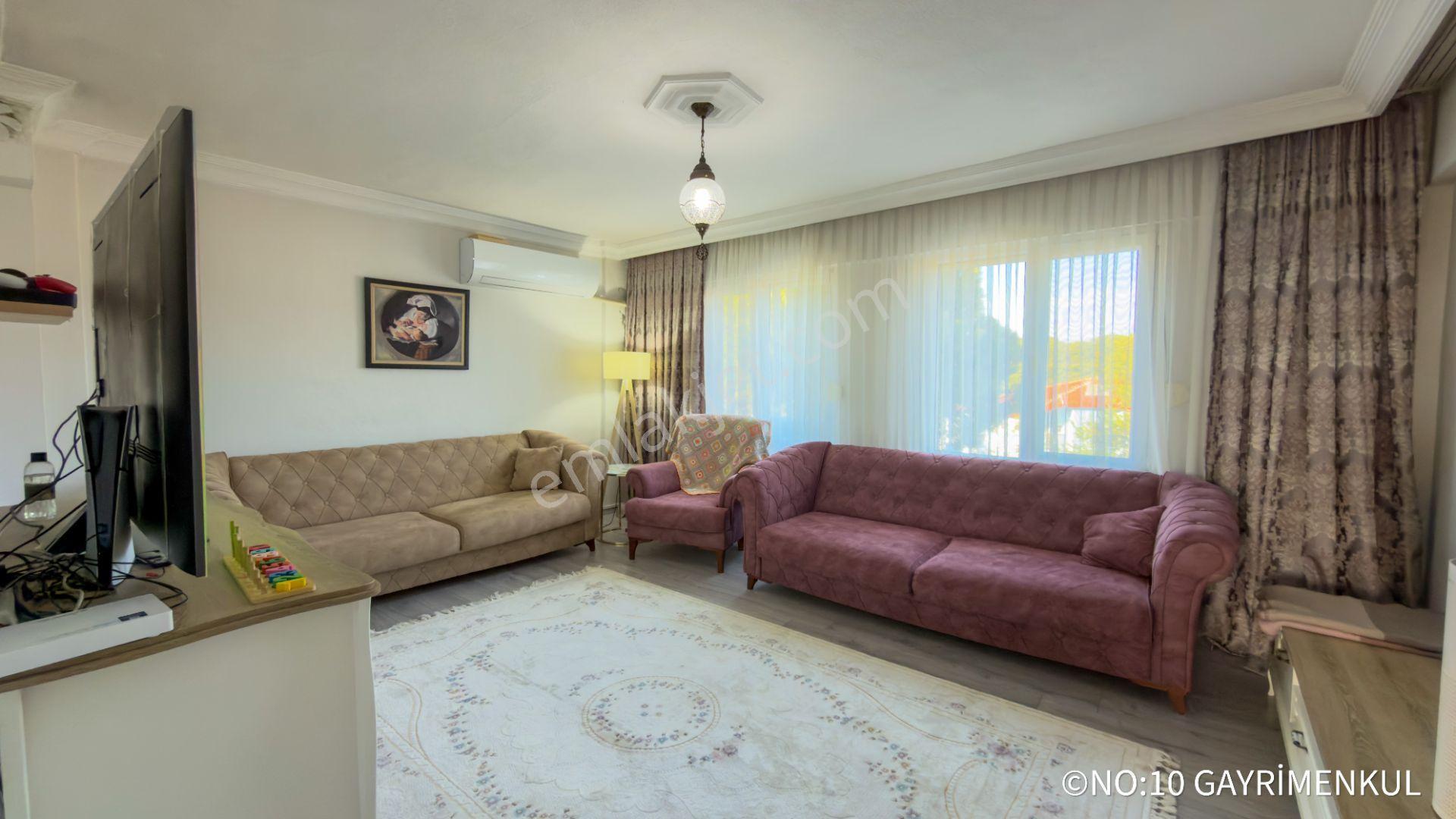 No:10 Gayrimenkul’den Belediye Karşısı Merkezi Konumda Önü Açık 2+1 100 M2 Kapalı Balkonlu