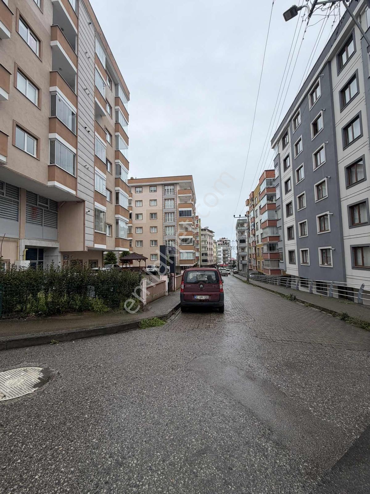 Doğu Gayrimenkulden Merkezi Yerde Kiralık 3+0 Giriş Katı - Görsel 3