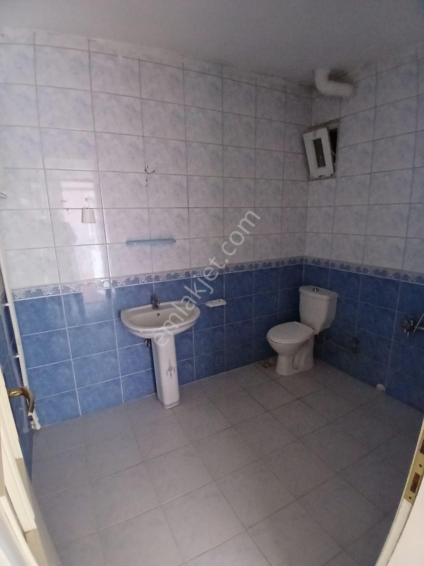 Akçay Emlak'tan Akşehir Çarşı Merkezde Nasreddin İlkokulu Yanında Ara Kat Kiralık 3+1 Daire - Görsel 21
