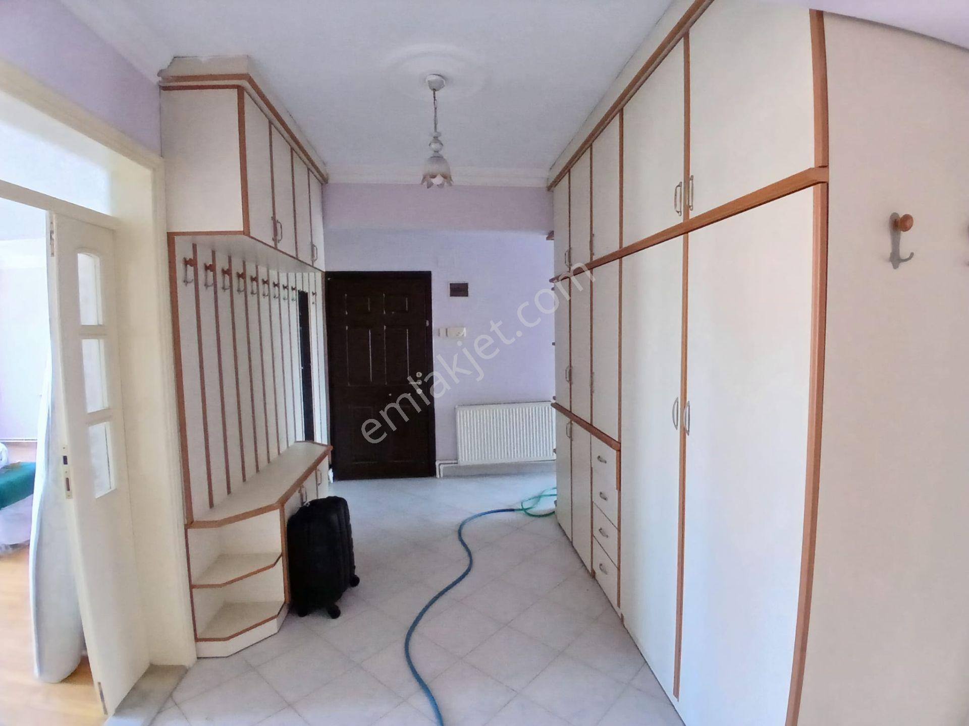 Akçay Emlak'tan Akşehir Çarşı Merkezde Nasreddin İlkokulu Yanında Ara Kat Kiralık 3+1 Daire - Görsel 25