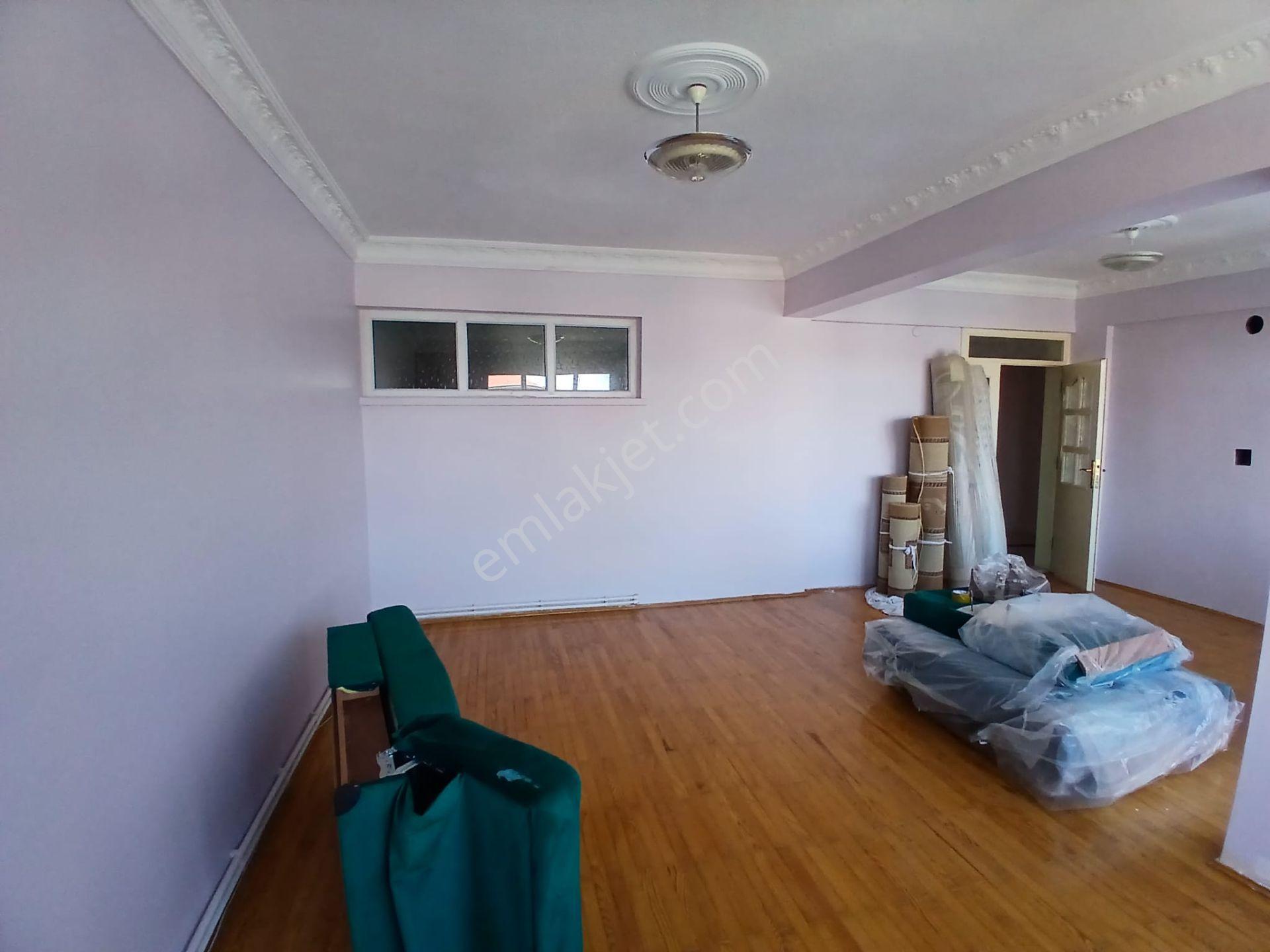 Akçay Emlak'tan Akşehir Çarşı Merkezde Nasreddin İlkokulu Yanında Ara Kat Kiralık 3+1 Daire - Görsel 33