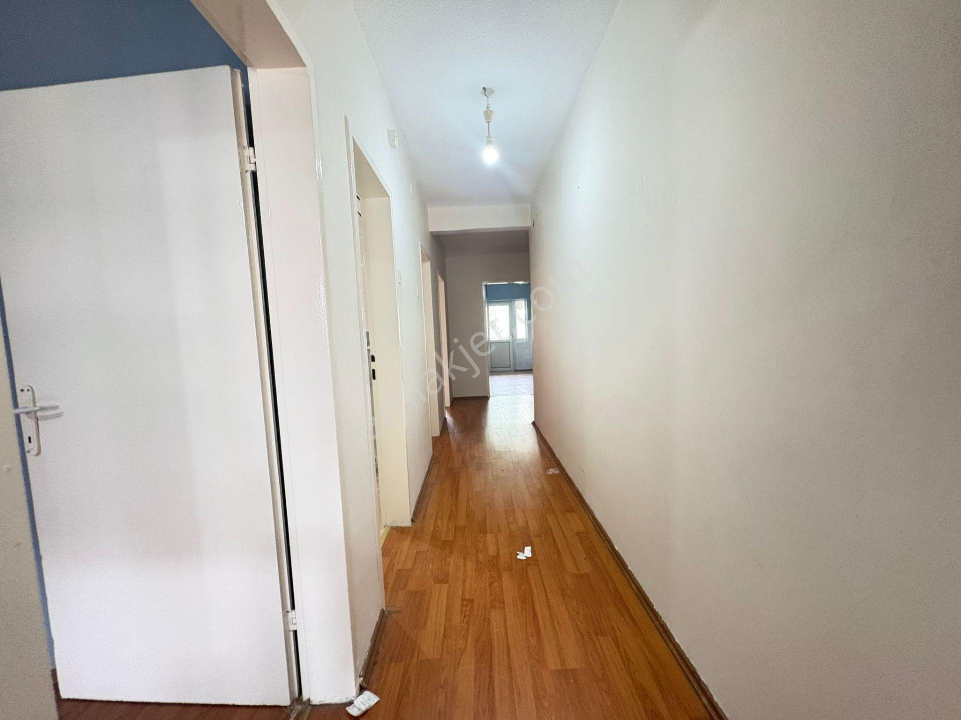 Göral Emlak 2+1 Boş Polis Evi Arkası Vadi Bilokların Da Orta Kat Dikmen Vadisi Manzaralı - Görsel 16