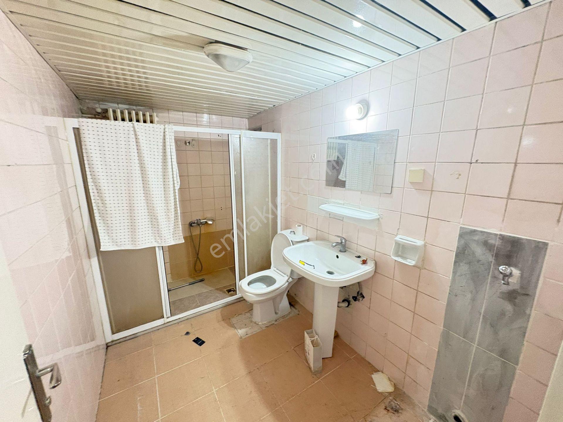 Göral Emlak 2+1 Boş Polis Evi Arkası Vadi Bilokların Da Orta Kat Dikmen Vadisi Manzaralı - Görsel 21
