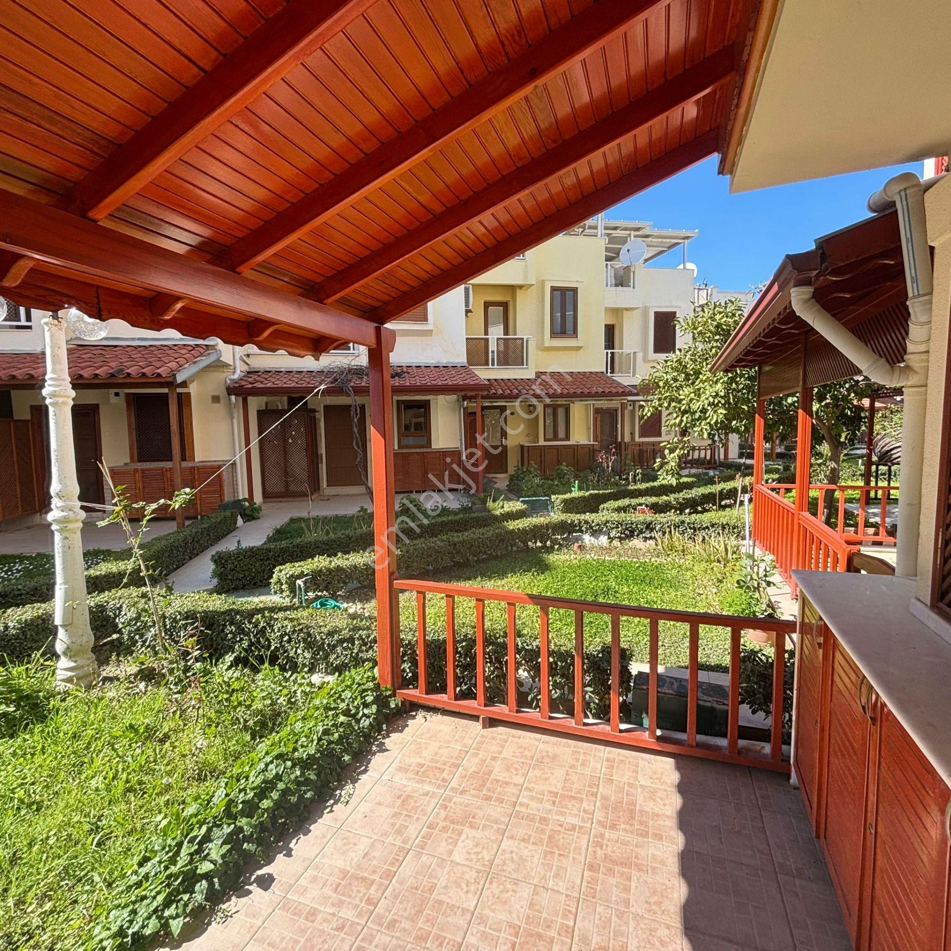Menderes Turyap'tan Gümüldür'de Denize Sıfır Eşyalı Kiralık Vila - Görsel 33
