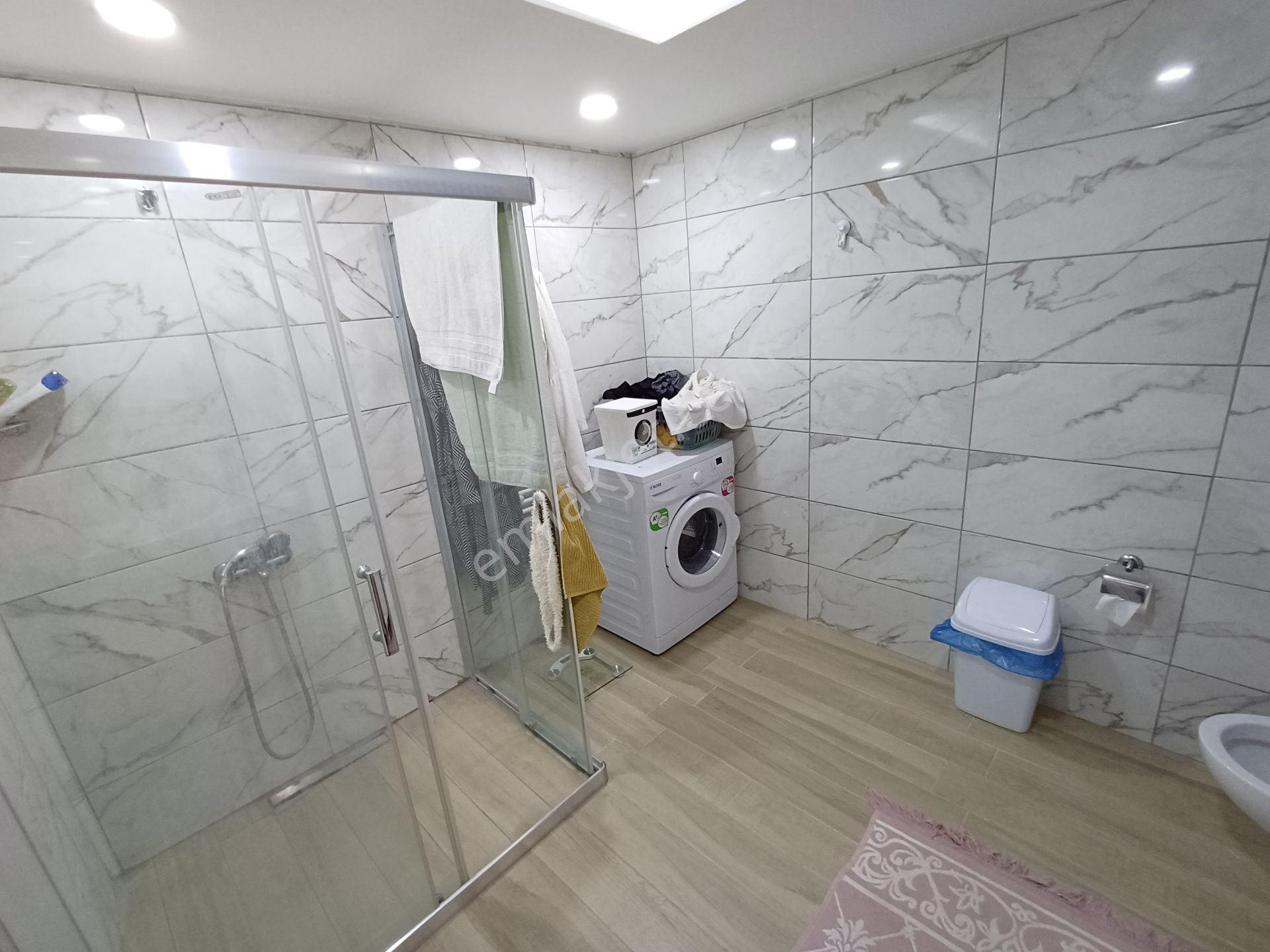 Kuşadası Merkeze Yakın Ful Eşyalı Yıllık Kiralık Dubleks Daire - Görsel 11
