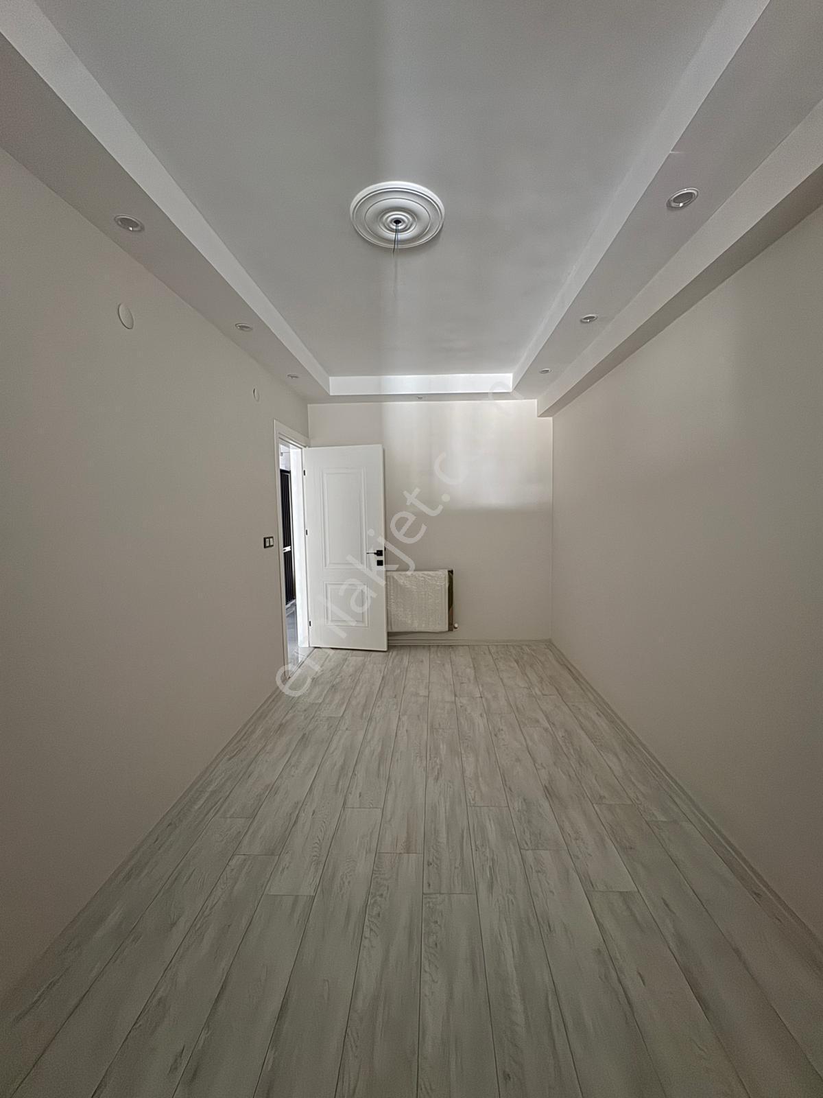 Zeki Emlak'tan Muradiye İstasyon Civ 2+1k.mutfak Ara Kat Kiralık - Görsel 13