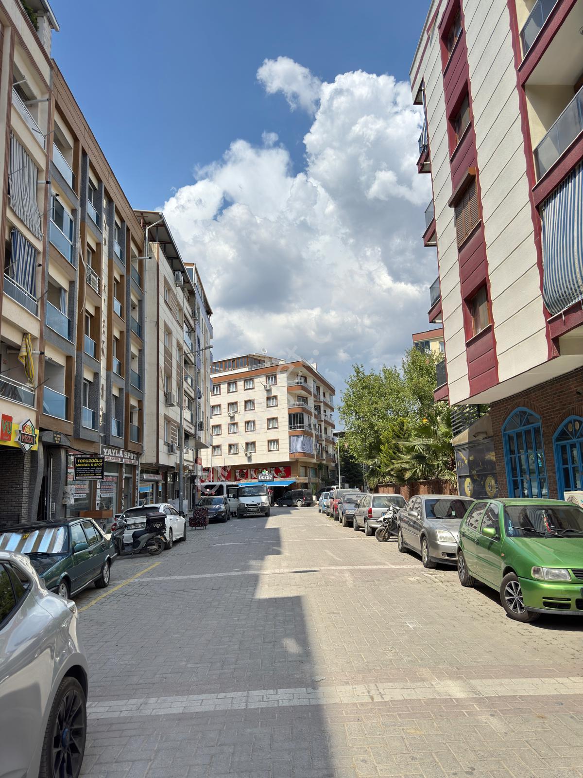 Zeki Emlak'tan Muradiye'de Caddeye Yakın Kiralık İşyeri - Görsel 22