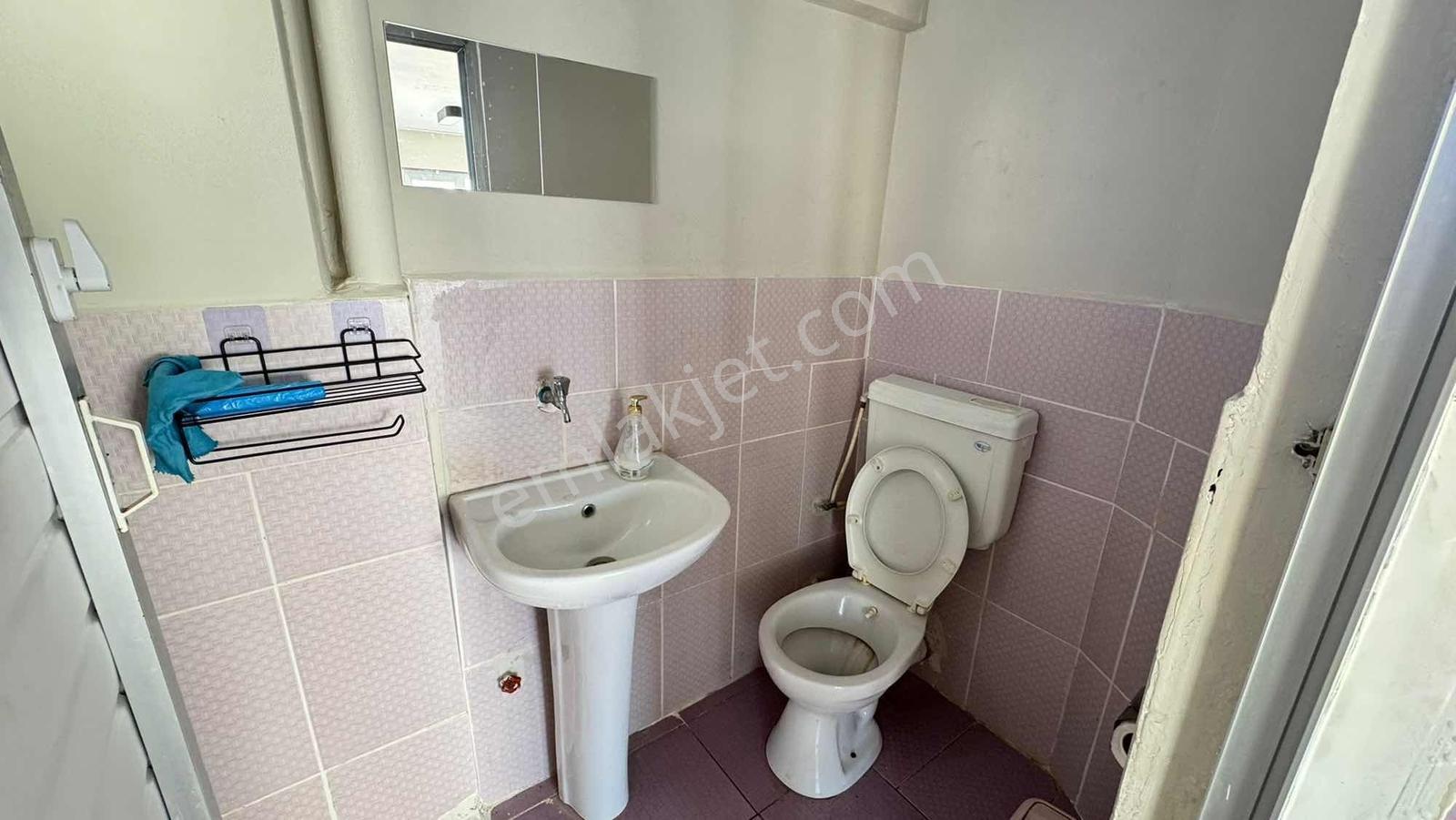 Belek Cumhuriyeti Caddesin Kiralık Köşe Dükkan - Görsel 14