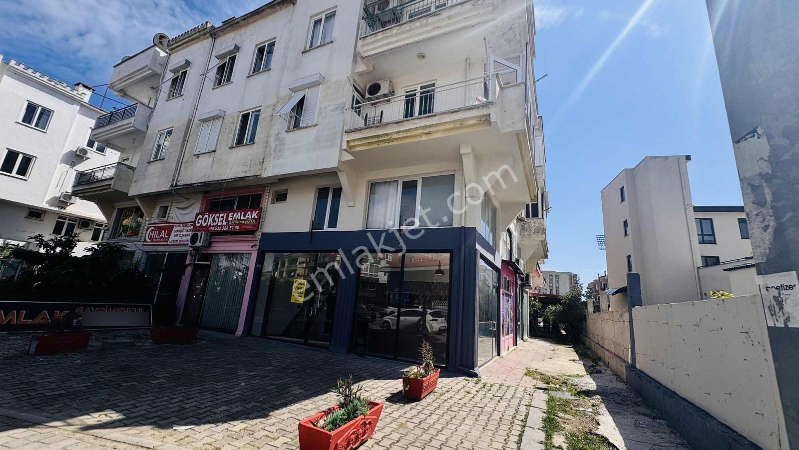 Belek Cumhuriyeti Caddesin Kiralık Köşe Dükkan - Görsel 9