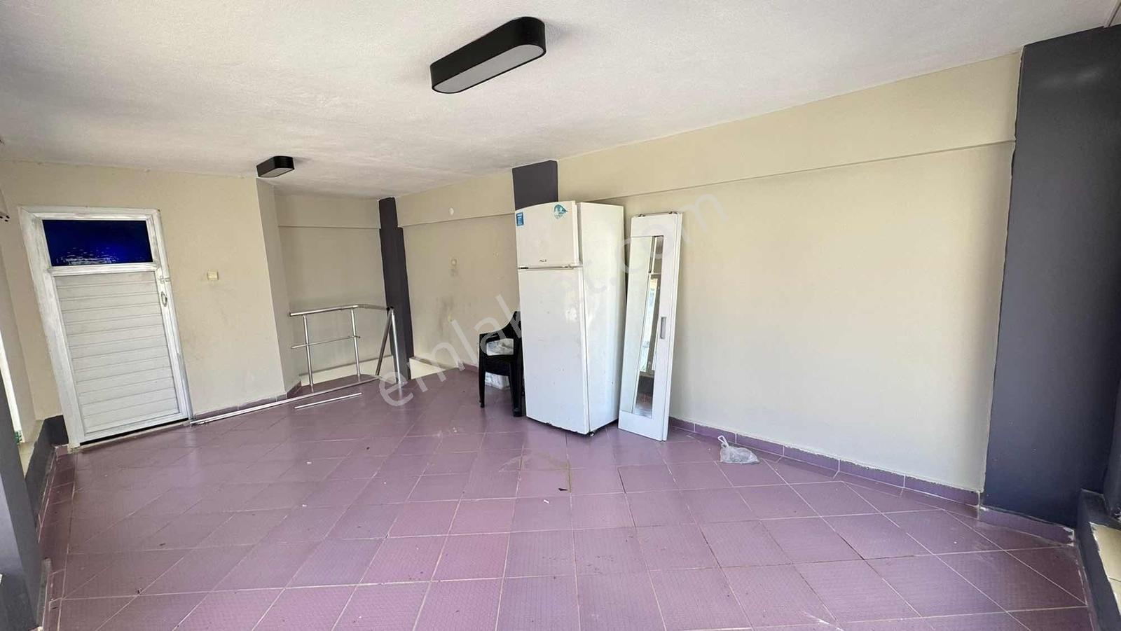 Belek Cumhuriyeti Caddesin Kiralık Köşe Dükkan - Görsel 15