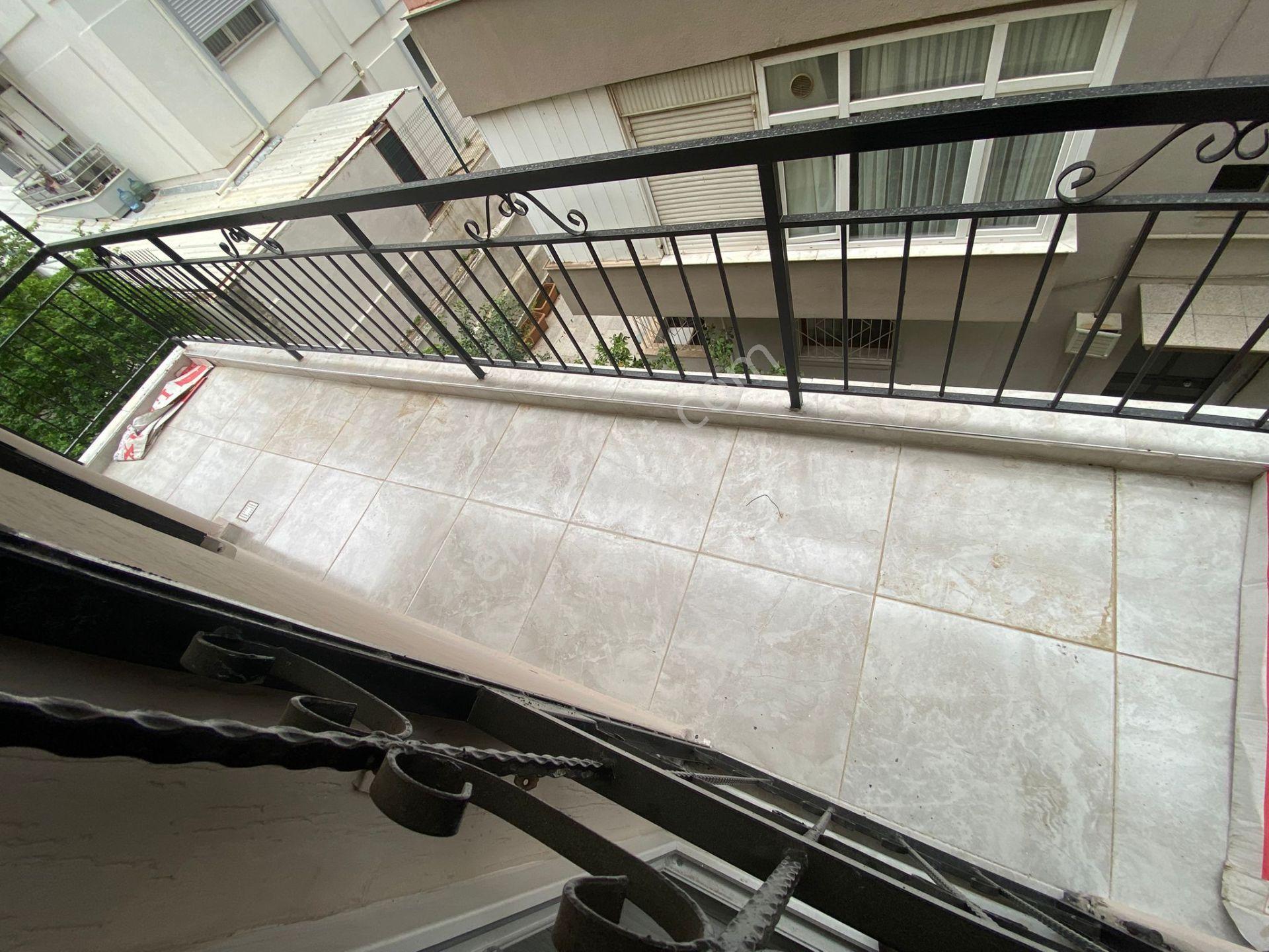 Acill Buca İşçievleri Yiğitler Mah.de 3+1 130m2 Dgazlı Arakat Full Tadilatlı Satılık Daire - Görsel 32