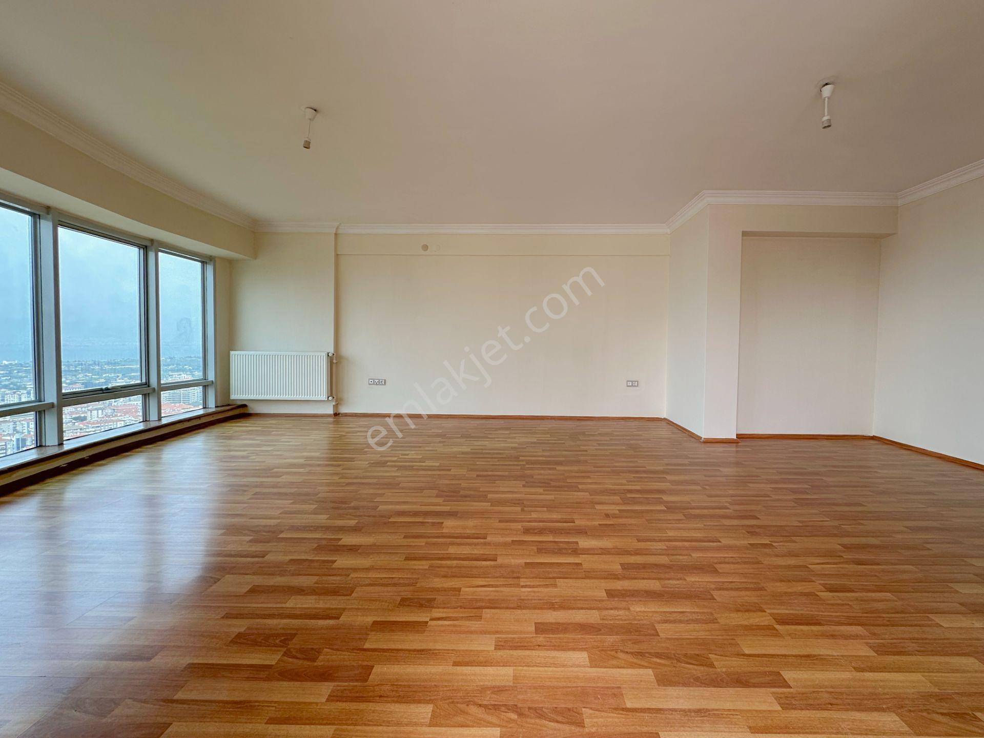 İzmir Narlıdere Narlı Mah. Deniz Manzaralı 156 M2 3+1 Daire - Görsel 3