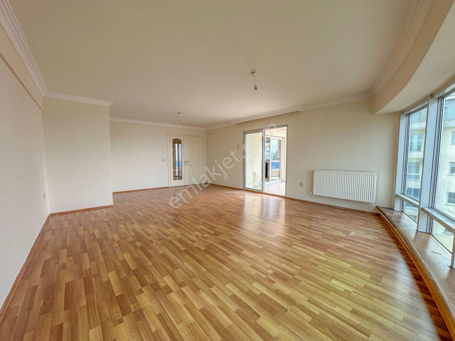 İzmir Narlıdere Narlı Mah. Deniz Manzaralı 156 M2 3+1 Daire - Görsel 4