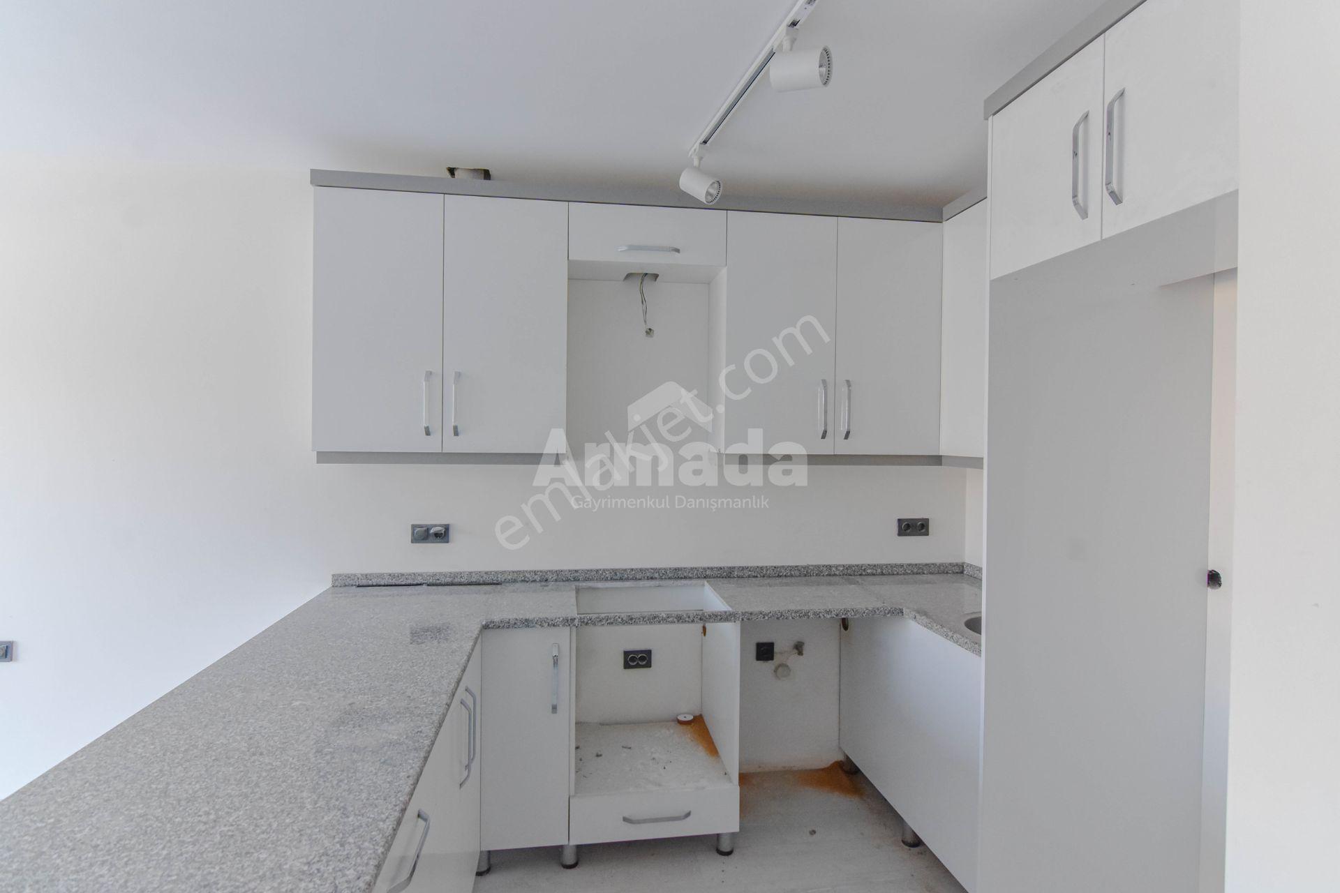 Kuşadası Merkez'de Satılık 1+1 Daire - Görsel 5