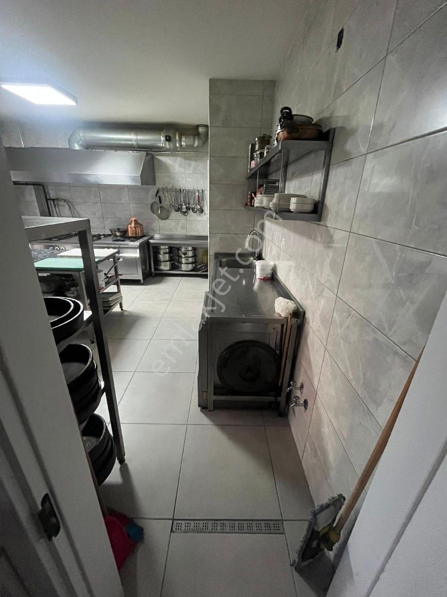 Bulut Emlaktan Saathane Meydanında Devren Kiralık Restoran - Görsel 10