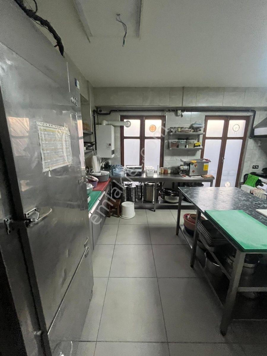 Bulut Emlaktan Saathane Meydanında Devren Kiralık Restoran - Görsel 28