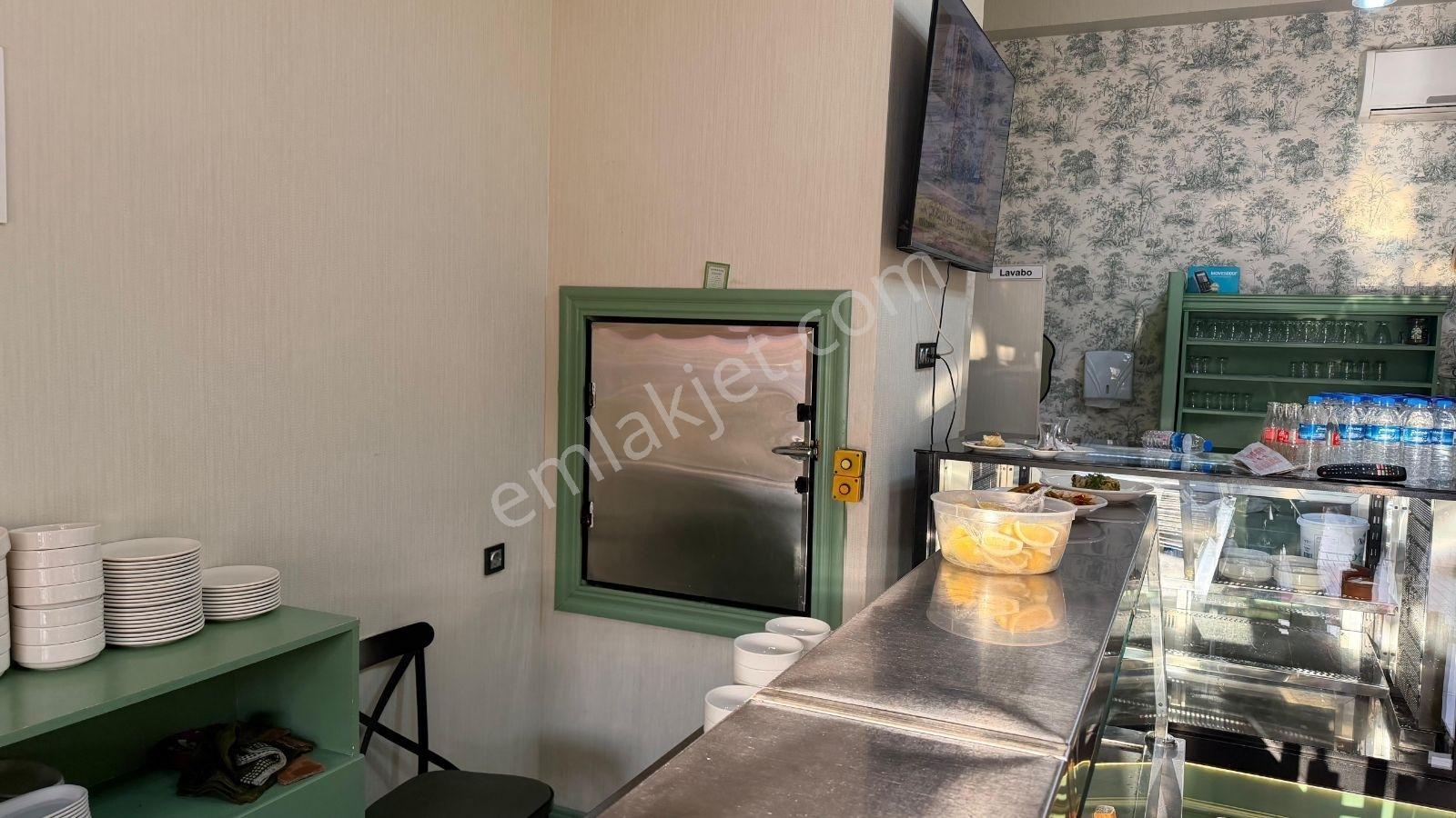 Bulut Emlaktan Saathane Meydanında Devren Kiralık Restoran - Görsel 21