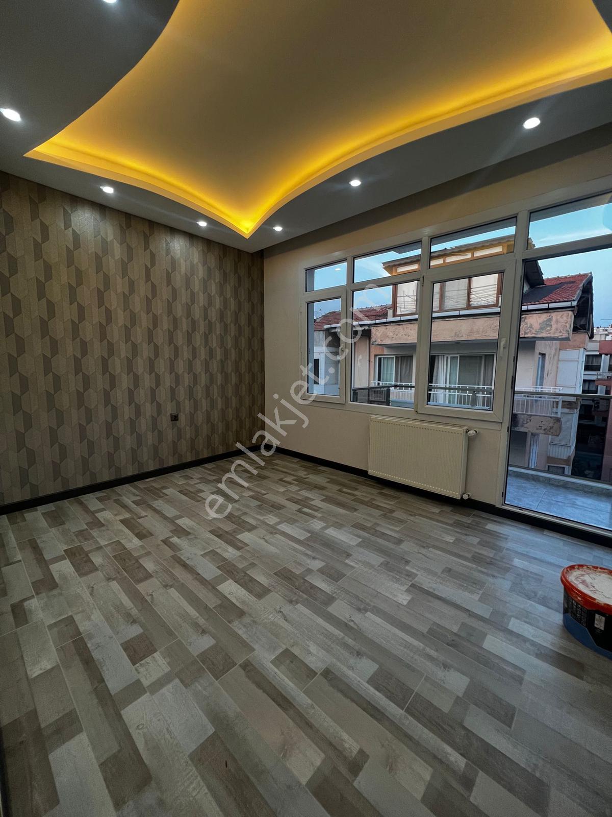 Akbay Gayrimenkul'den 3+1 Merkezi Konumda Kiralık Daire - Görsel 4