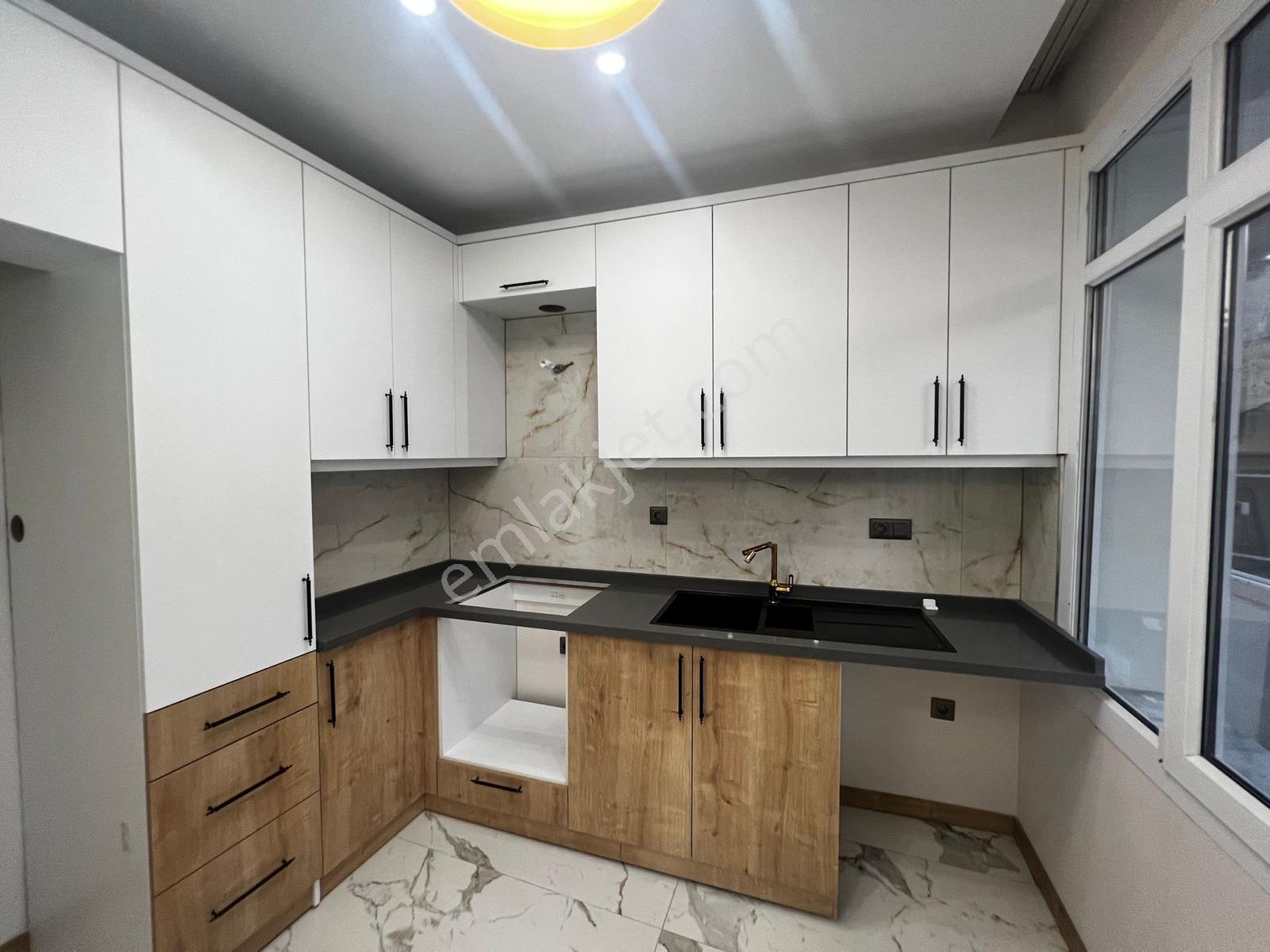 Akbay Gayrimenkul'den 3+1 Merkezi Konumda Kiralık Daire - Görsel 23