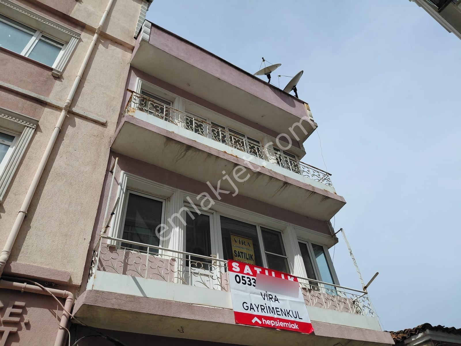 Kadripaşa Okulu Arkasında Satılık Komple Bina Vira Gayrimenkul