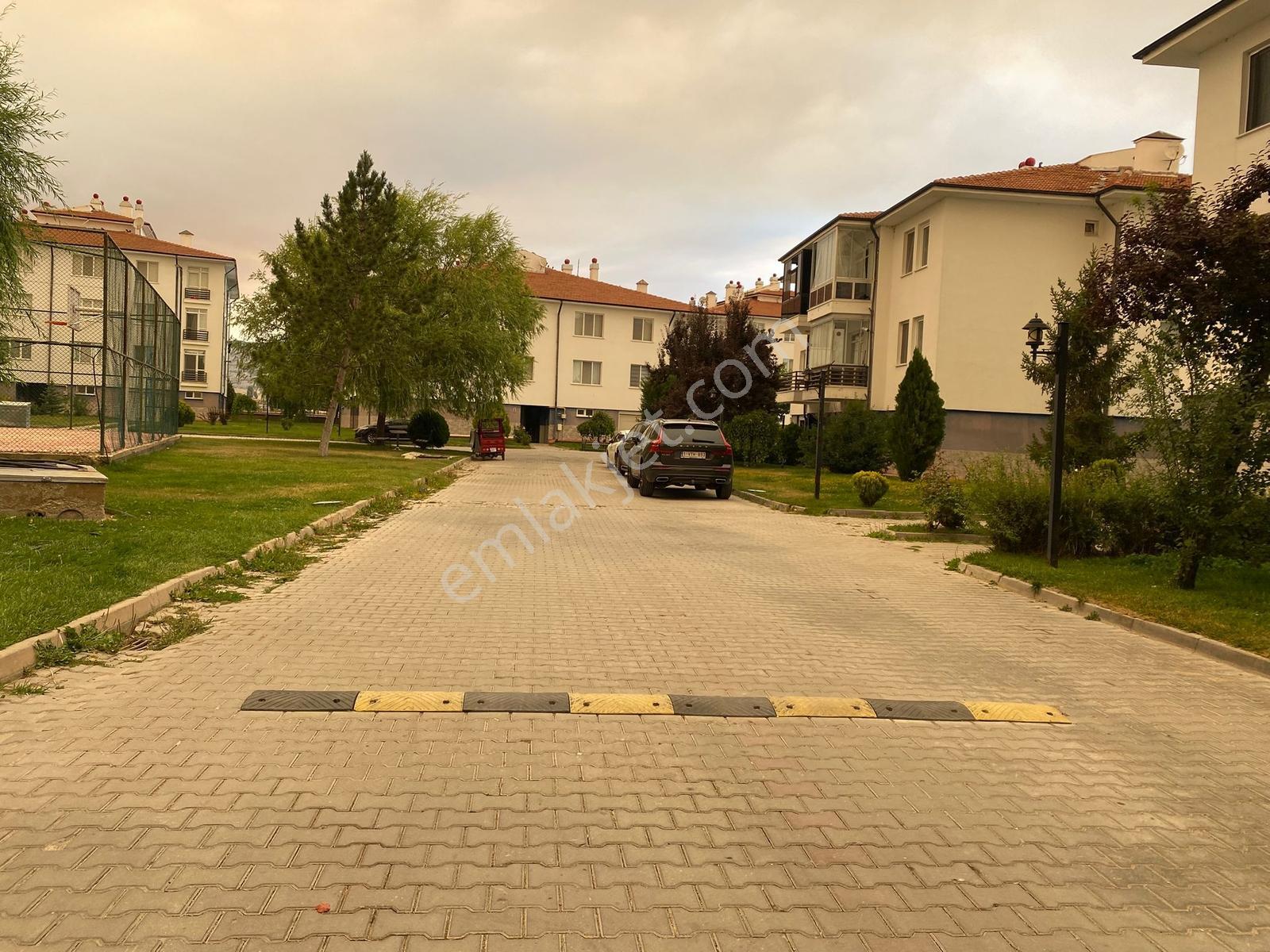 Mustafa Yılmaz'dan Orta Mh. Ova Evlerinde 2+1 Satılık Daire - Görsel 3