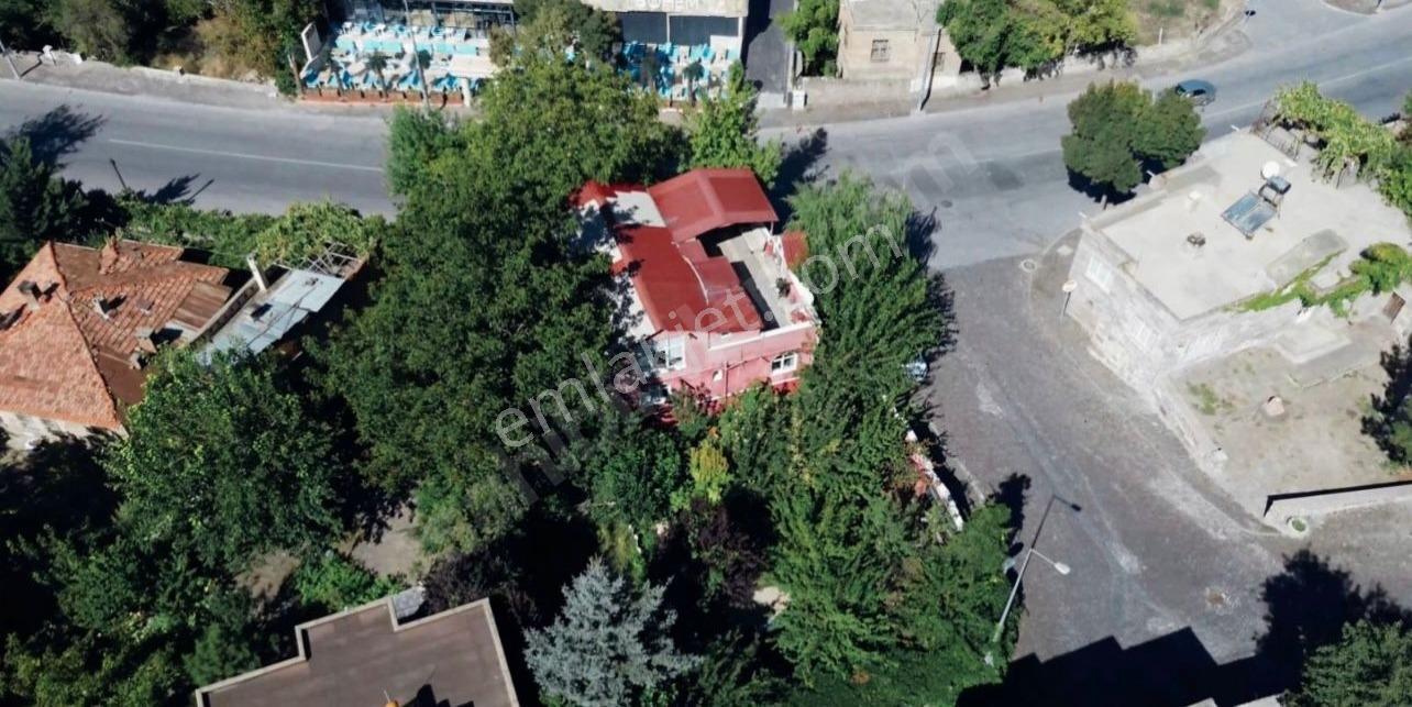 Talasın Seçkin Lokasyonunda Ticari Potansiyelli Köşe Villa - Görsel 4