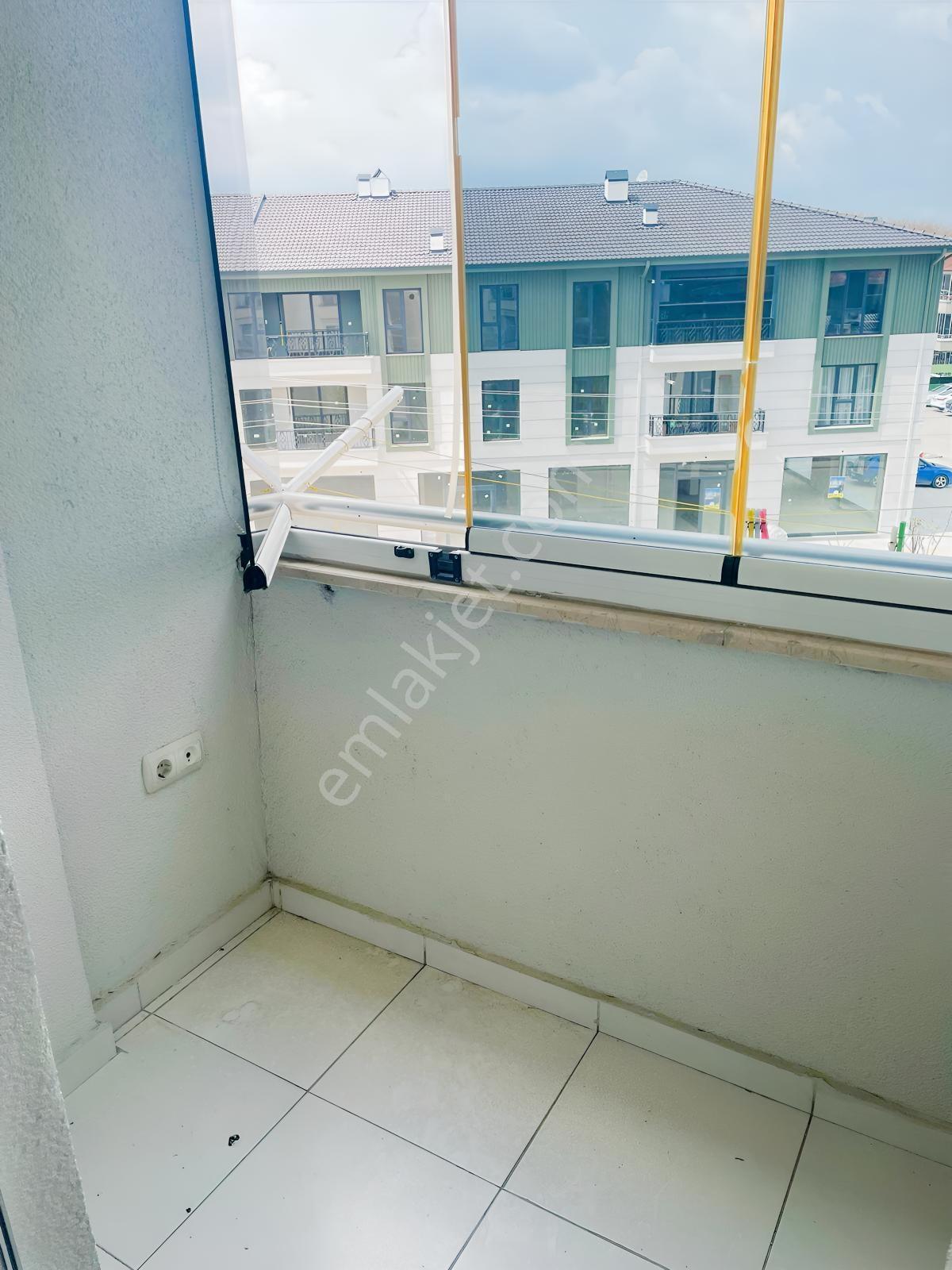 Re/max Ay 'dan Sakarya Akyazı Tokı Evlerınde Kıralık 2+1 Daıre - Görsel 11