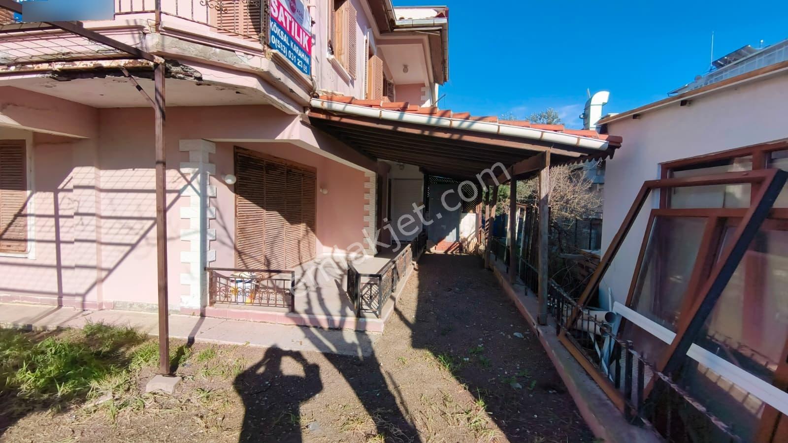 Sarımsaklı Da Denize Sıfır Satılık Villa 3+1 Bahçeli İkiz Villa - Görsel 4