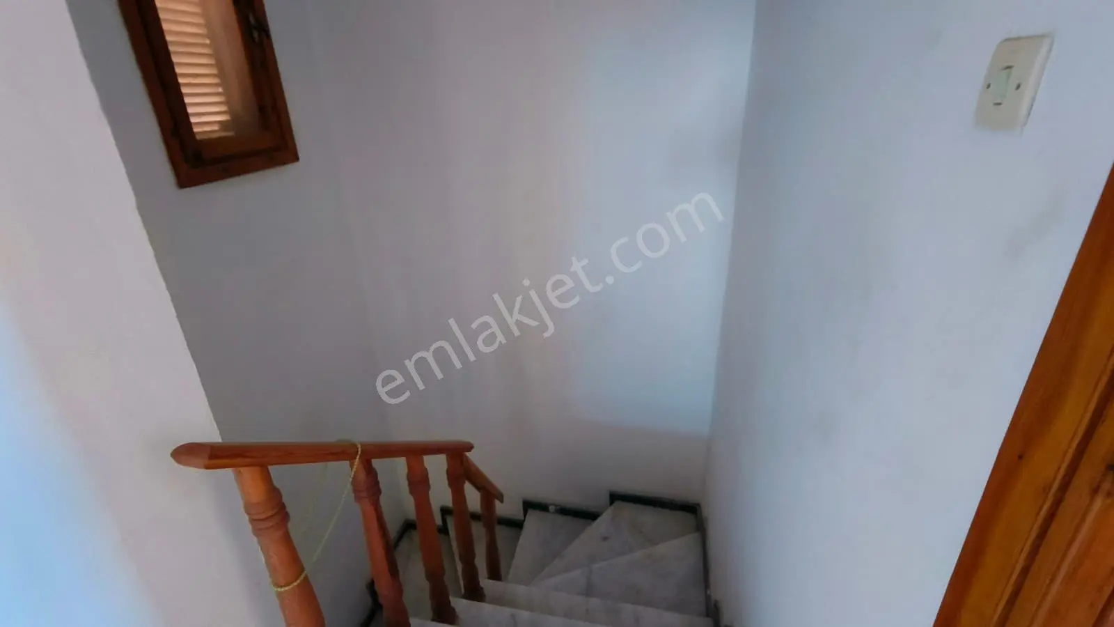 Sarımsaklı Da Denize Sıfır Satılık Villa 3+1 Bahçeli İkiz Villa - Görsel 5