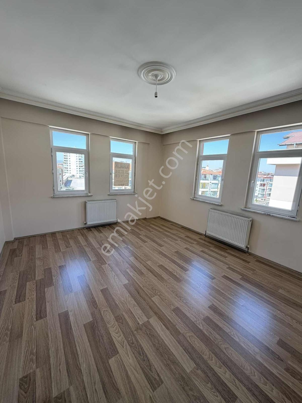 Akabe Sitelerinde Kiralık Daire - Görsel 14