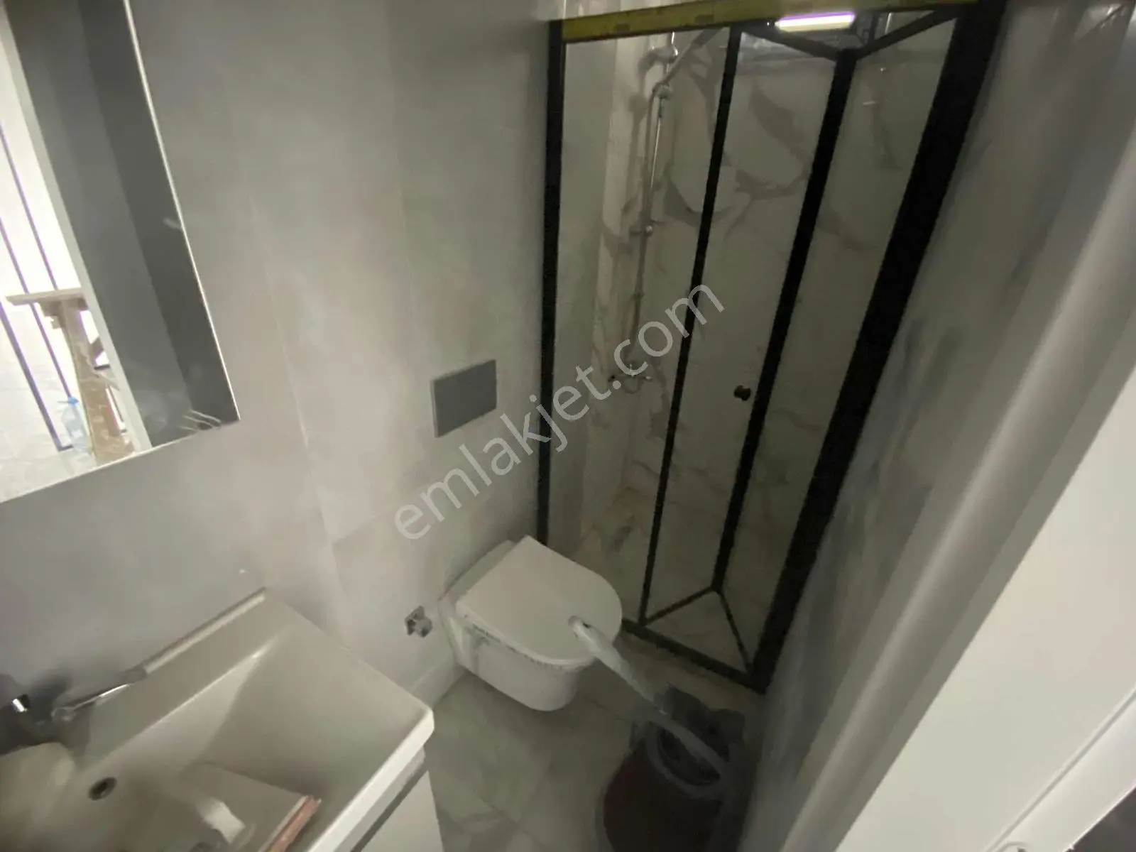 Altınova Merkezi Konumda Kiralık Ofis-daire (ekstra Depolu) - Görsel 8