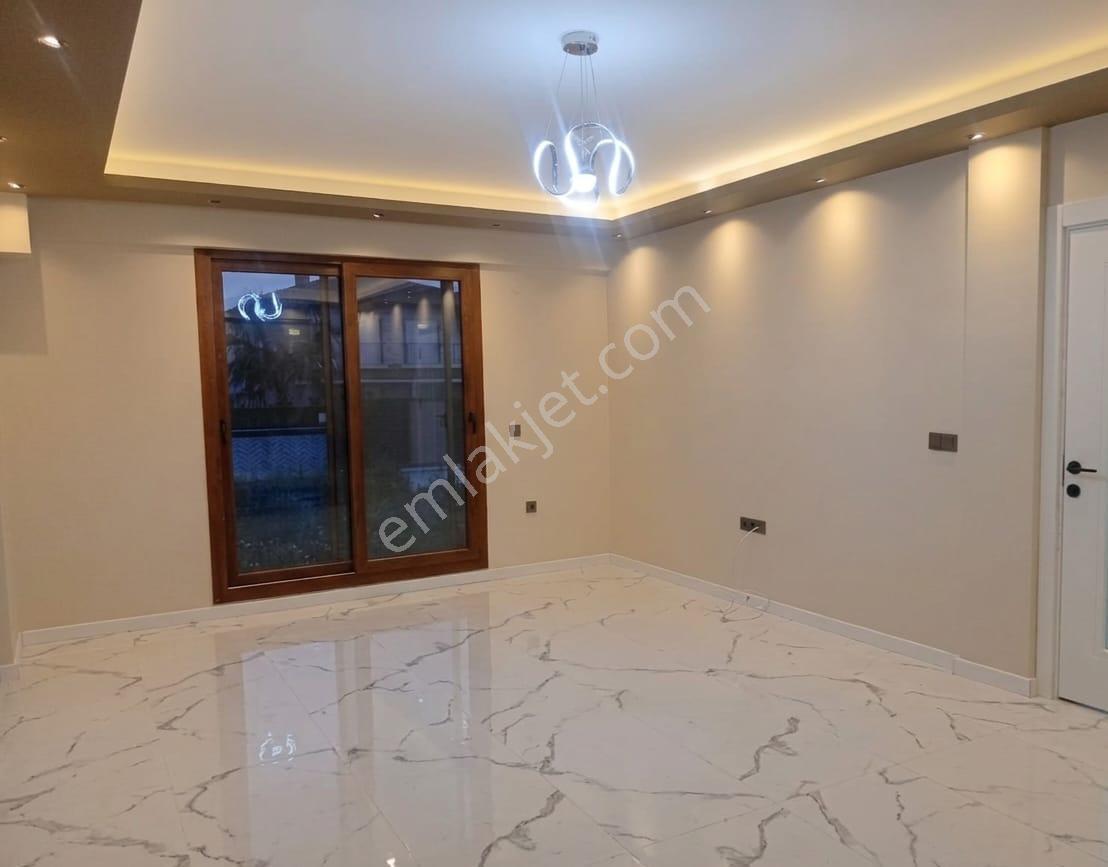 Foça Bağarasında 510 M² Arsa İçinde 4+1 Tam Müstakil Villa - Görsel 24
