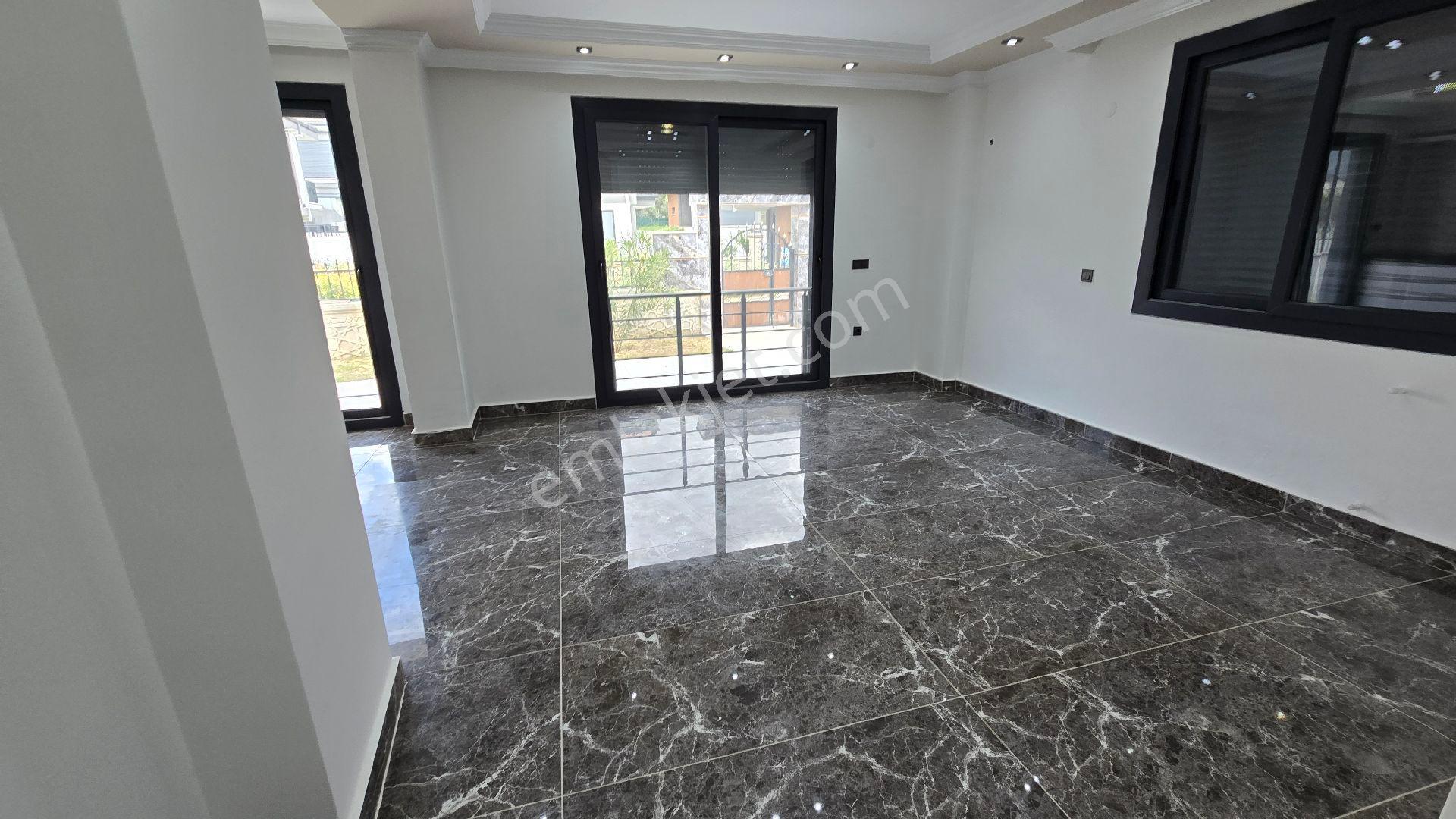 Didim Akbük'de 325 M2 Arsa İçerisinde 4+1 Müstakil - Görsel 9