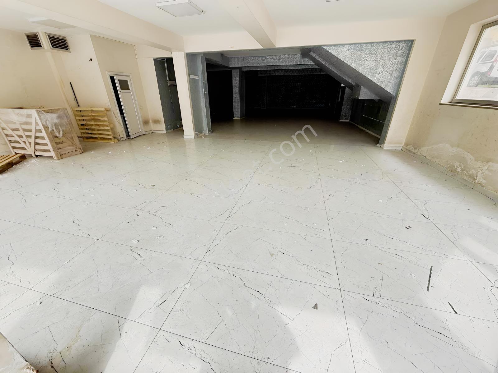 Tek Doğan'dan Kiralık Giriş Dükkan 200m2 Tek Taban - Görsel 10