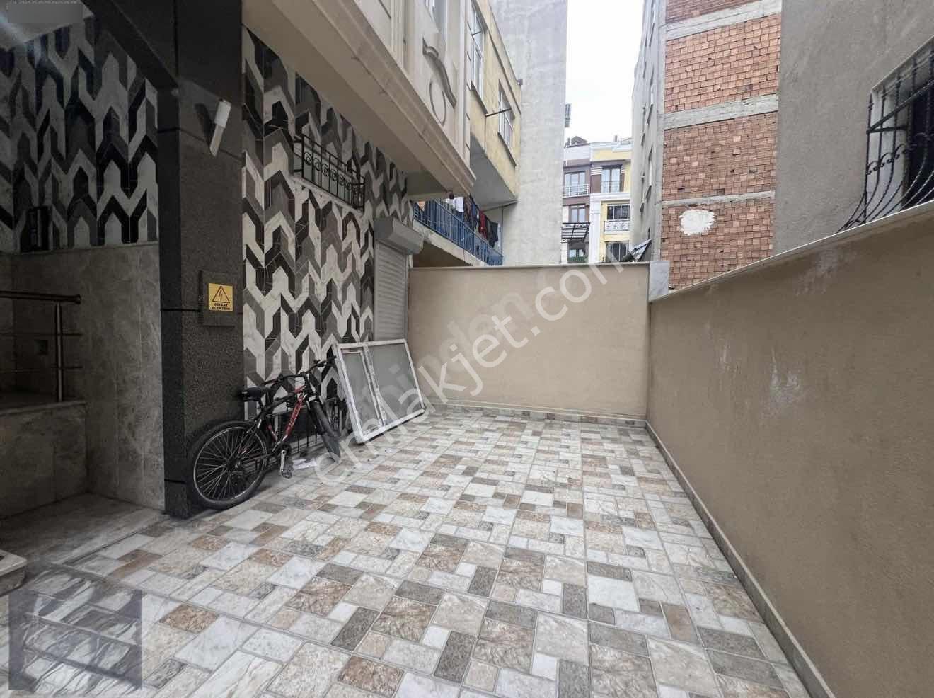 Tek Doğan'dan Veliefendide Satılık 5 Yıllık 2 Katlı Dükkan 140m2 - Görsel 10