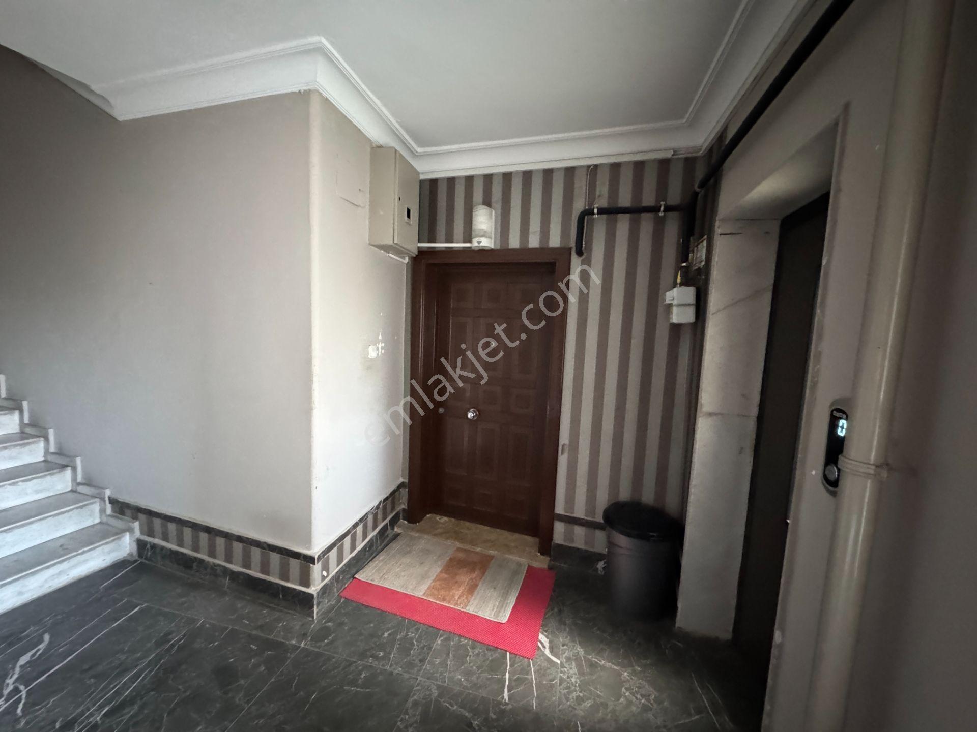 Gazipaşa Blv. 4+1 240 M2 Doğalgaz Kombili Bakımlı Kiralık Daire - Görsel 7