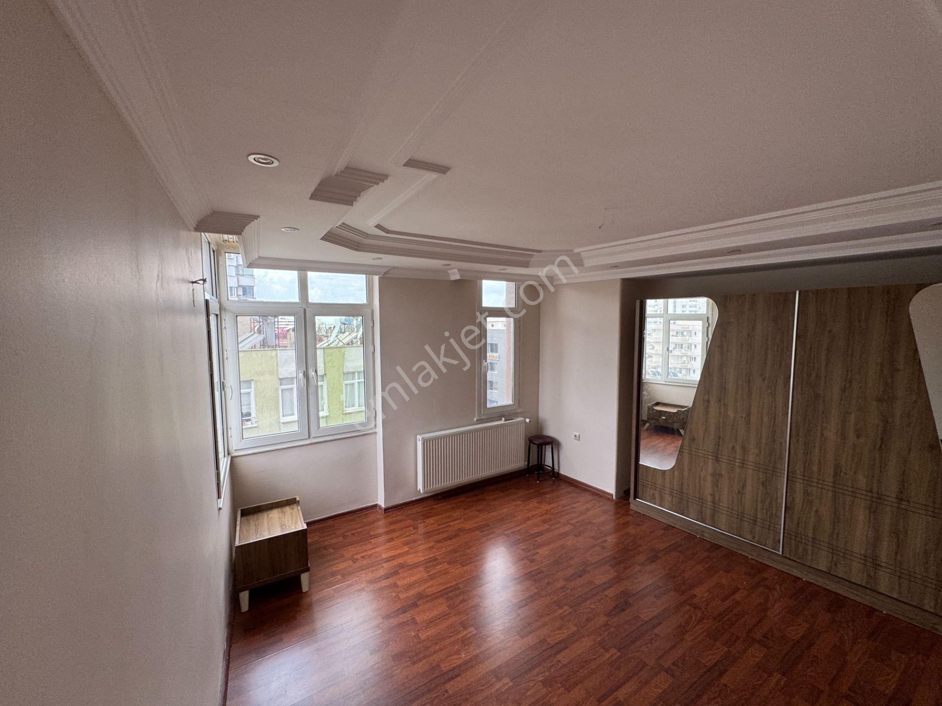 Gazipaşa Blv. 4+1 240 M2 Doğalgaz Kombili Bakımlı Kiralık Daire - Görsel 28