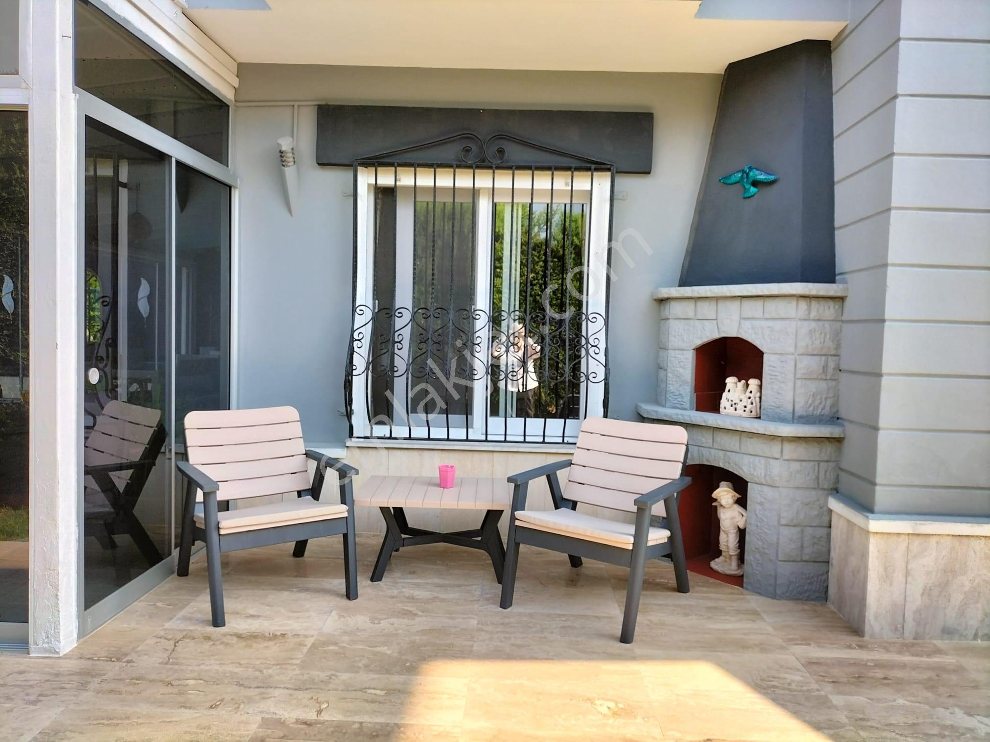 Alaçatı'da Kiralık Müstakil Havuzlu Villa - Görsel 20