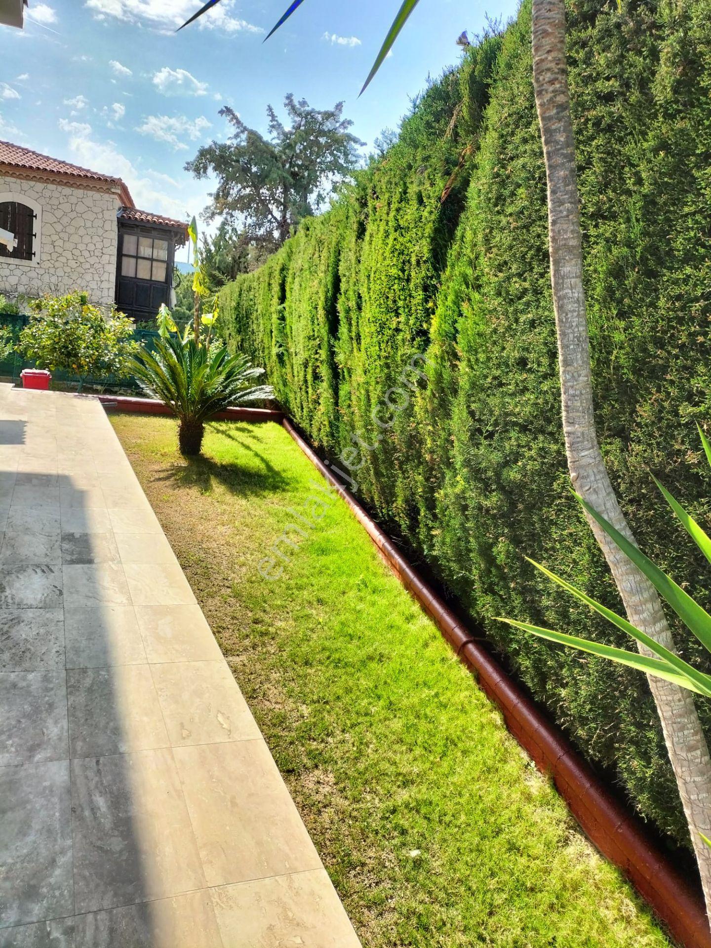 Alaçatı'da Kiralık Müstakil Havuzlu Villa - Görsel 26