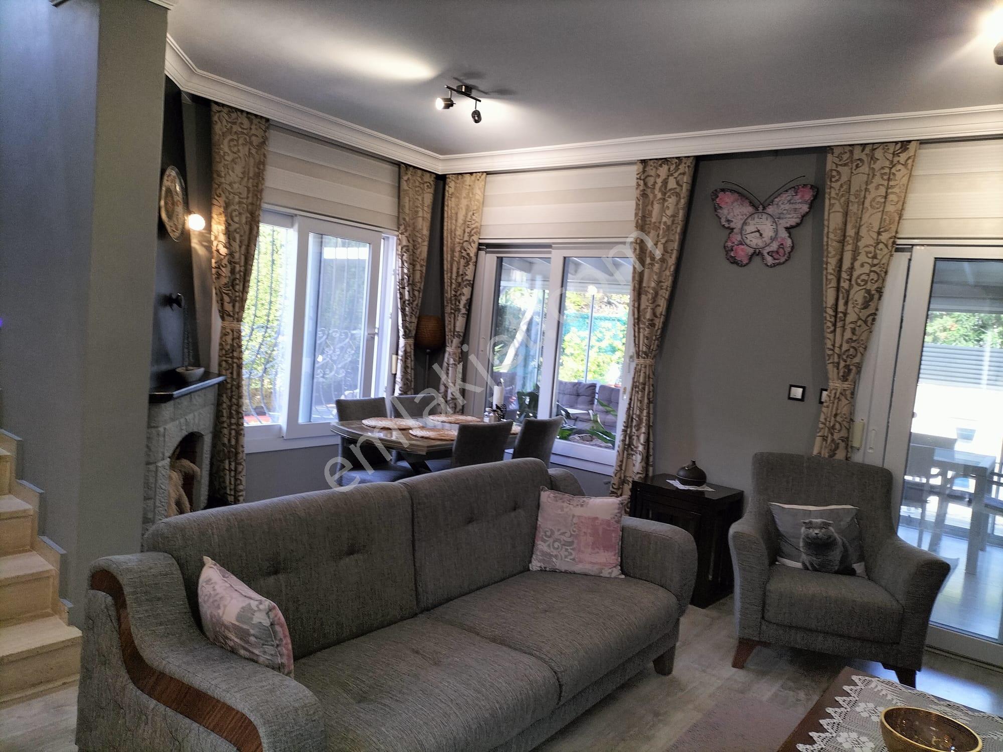 Alaçatı'da Kiralık Müstakil Havuzlu Villa - Görsel 3