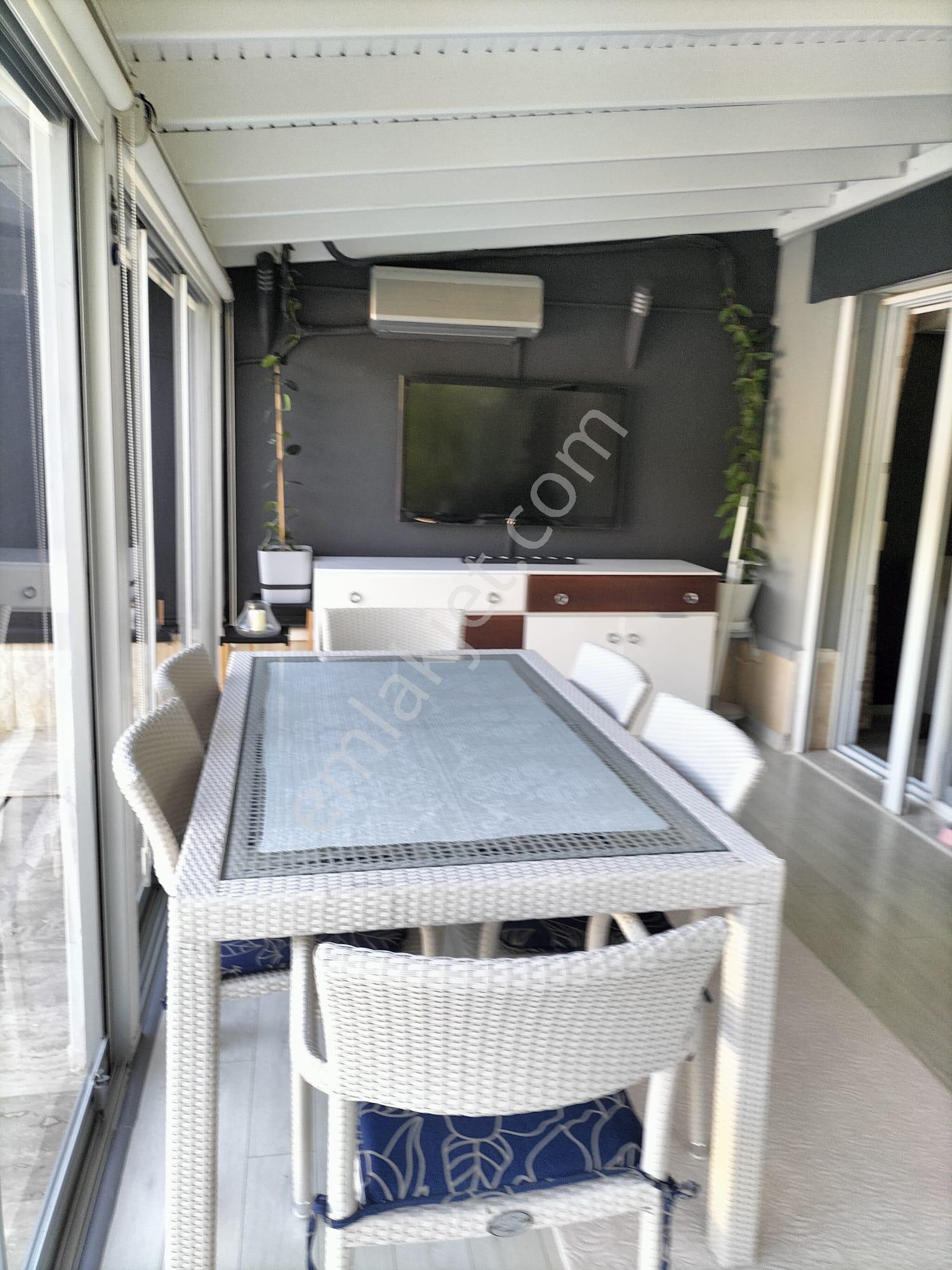 Alaçatı'da Kiralık Müstakil Havuzlu Villa - Görsel 19