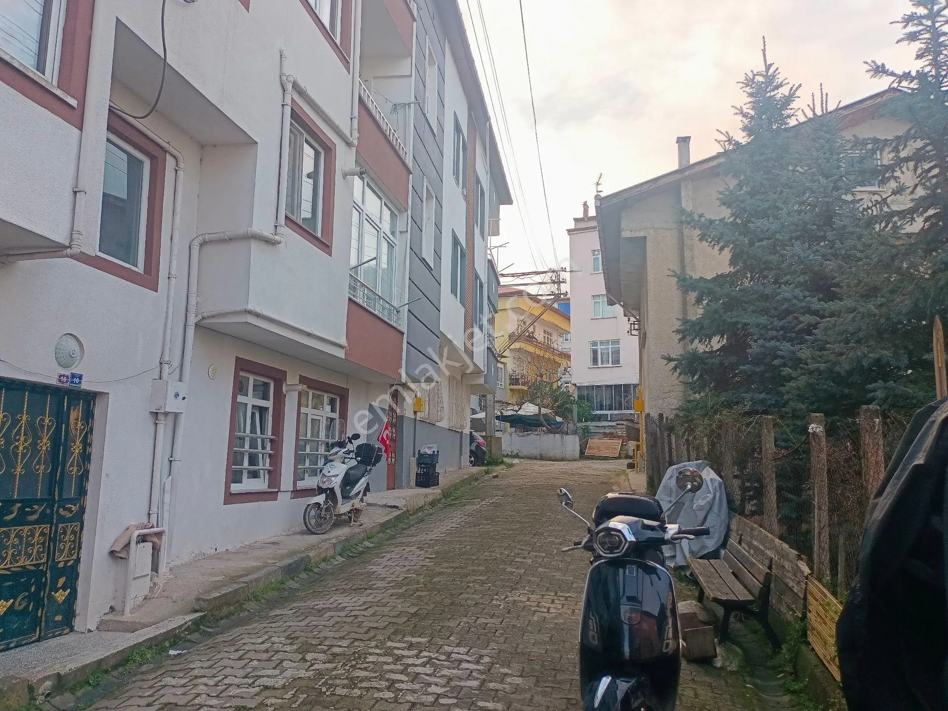 Nizamettin Mahallesi Satılık 3+1 | Merkezi Konum | Uygun Fiyat - Görsel 2