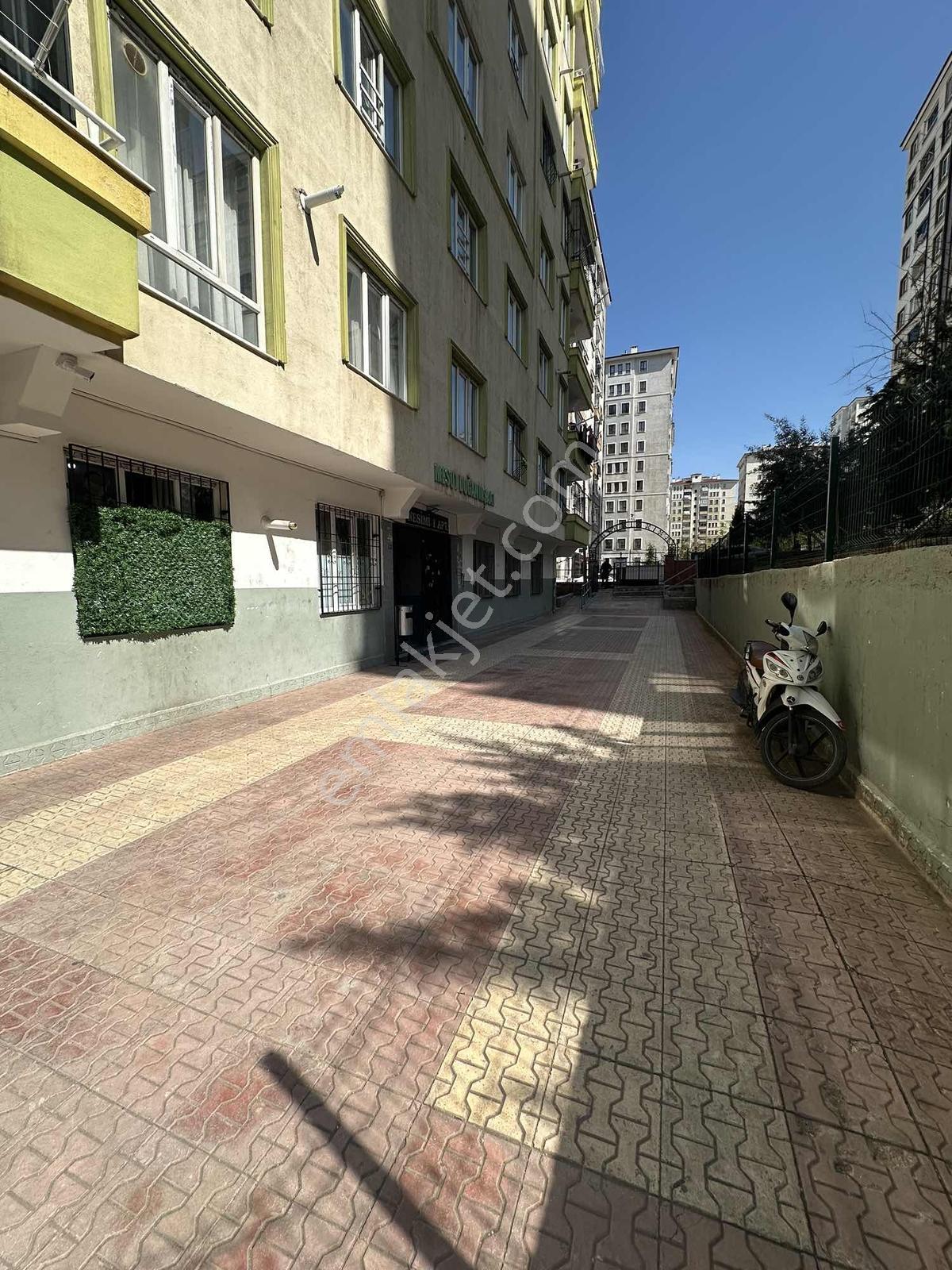 Kareden Seyrantepe Merkezi Lokasyonda Satılık Bakımlı 2+1 Daire - Görsel 13