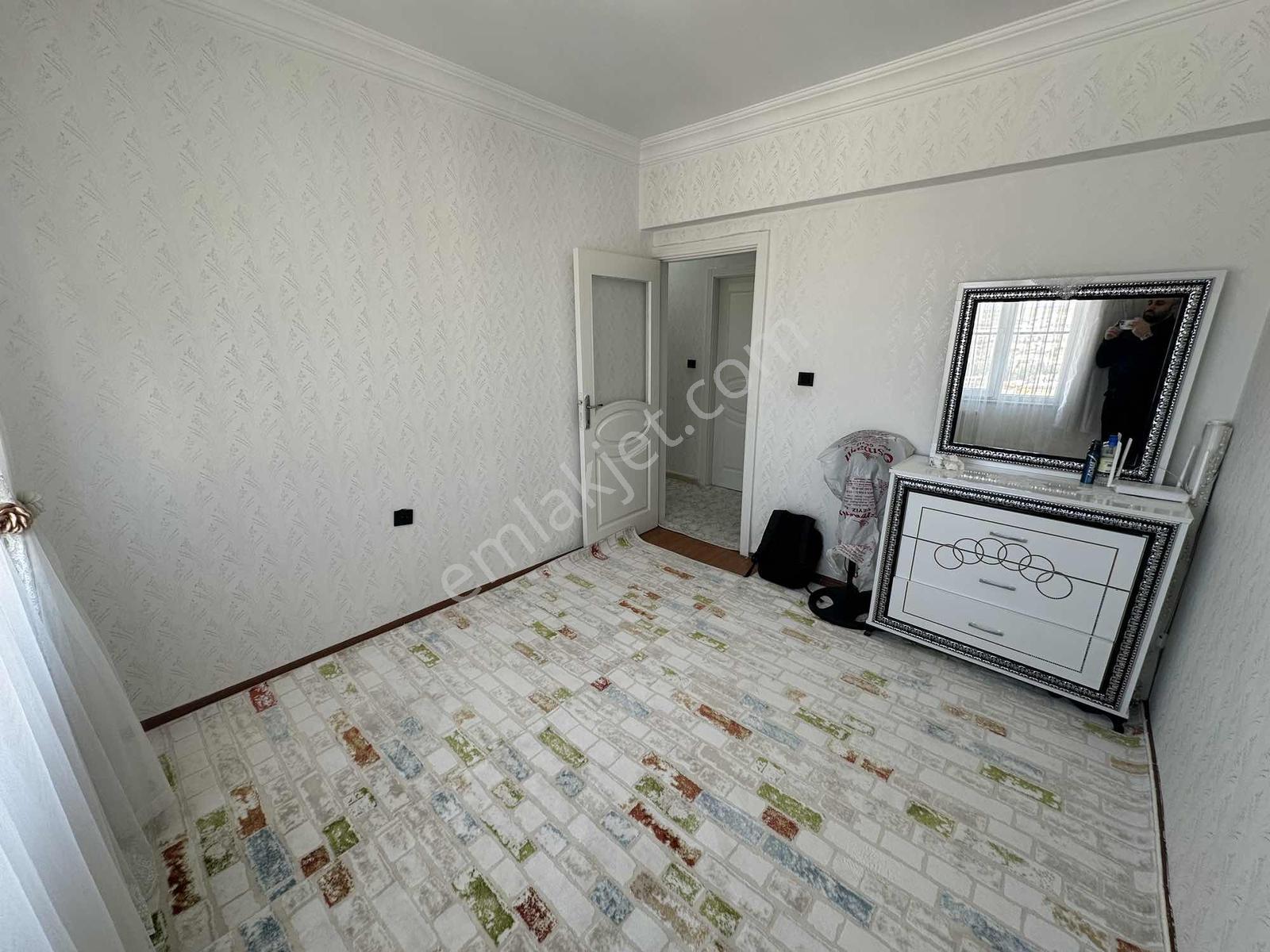 Kareden Seyrantepe Merkezi Lokasyonda Satılık Bakımlı 2+1 Daire - Görsel 5