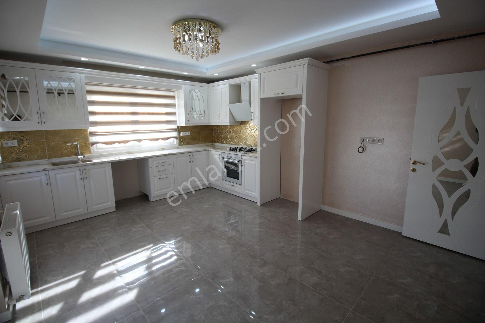 İdol'den Yenişehir'de Sayapark Civarı Full Yapılı Bağımsız Mutfak 4+1 - Görsel 9